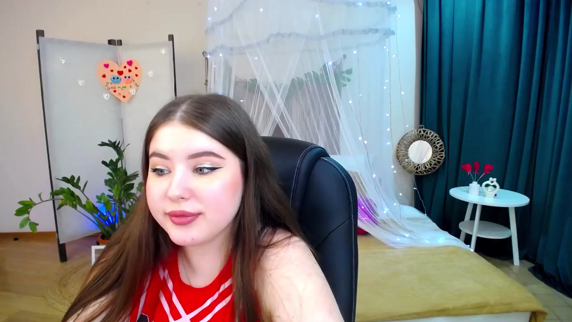 Gallery image thumbnail from AdmireMyEyes's myfreecams stream on, 02/19/2025, 24:49 image 19 of 20