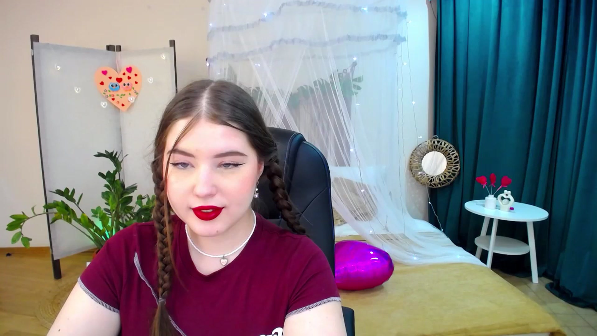 Gallery image thumbnail from AdmireMyEyes's myfreecams stream on, 02/19/2025, 19:42 image 12 of 20