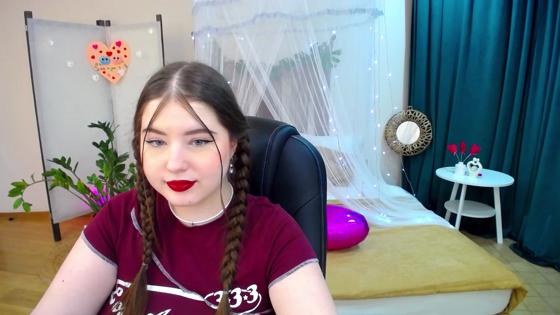 Gallery image thumbnail from AdmireMyEyes's myfreecams stream on, 02/19/2025, 19:42 image 1 of 20