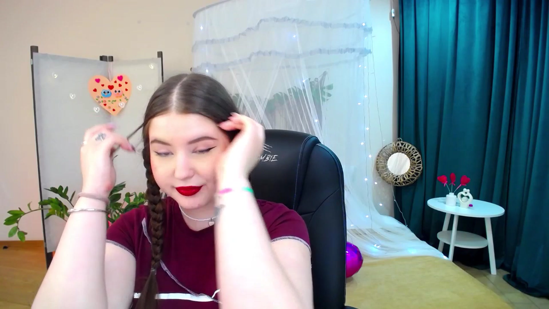 Gallery image thumbnail from AdmireMyEyes's myfreecams stream on, 02/19/2025, 19:42 image 19 of 20