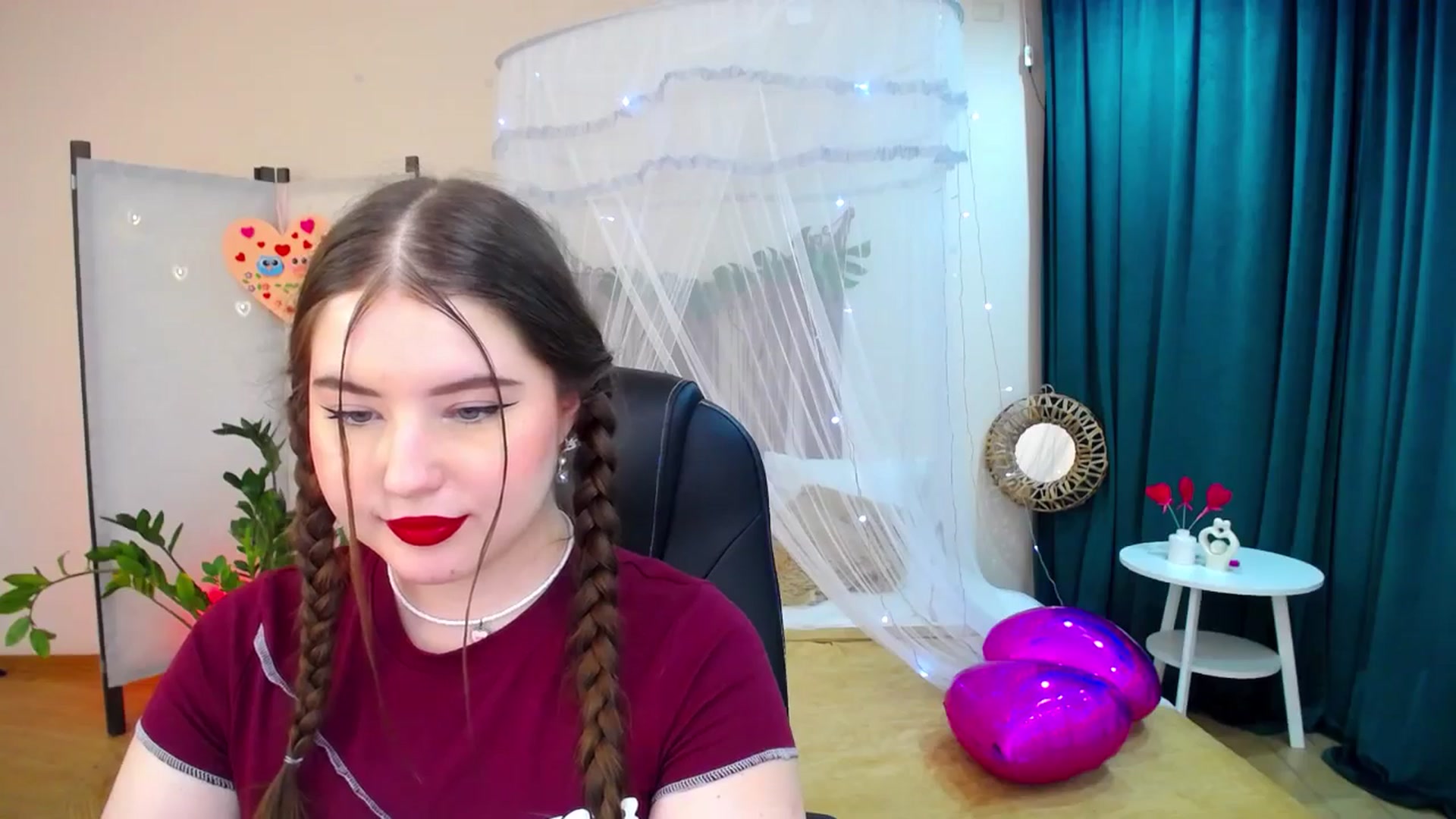 Gallery image thumbnail from AdmireMyEyes's myfreecams stream on, 02/19/2025, 21:44 image 13 of 20
