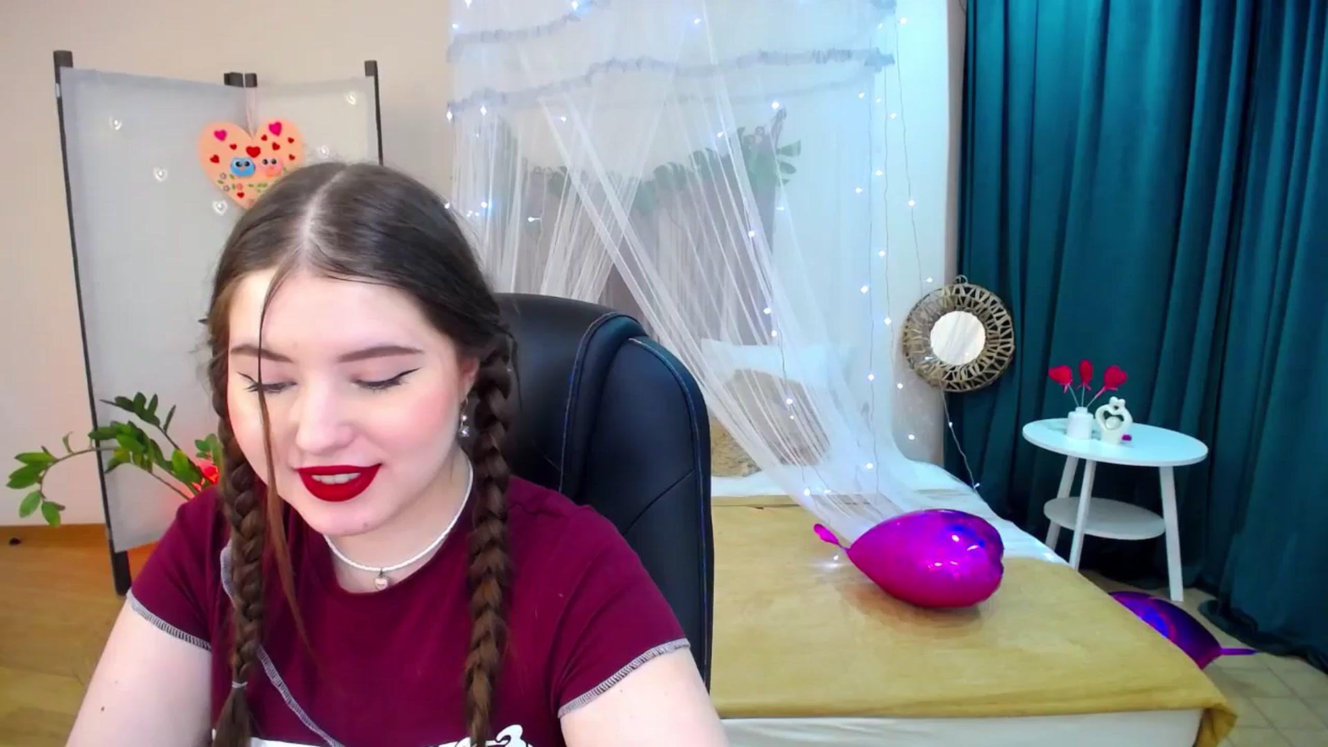 Gallery image thumbnail from AdmireMyEyes's myfreecams stream on, 02/19/2025, 23:15 image 1 of 20