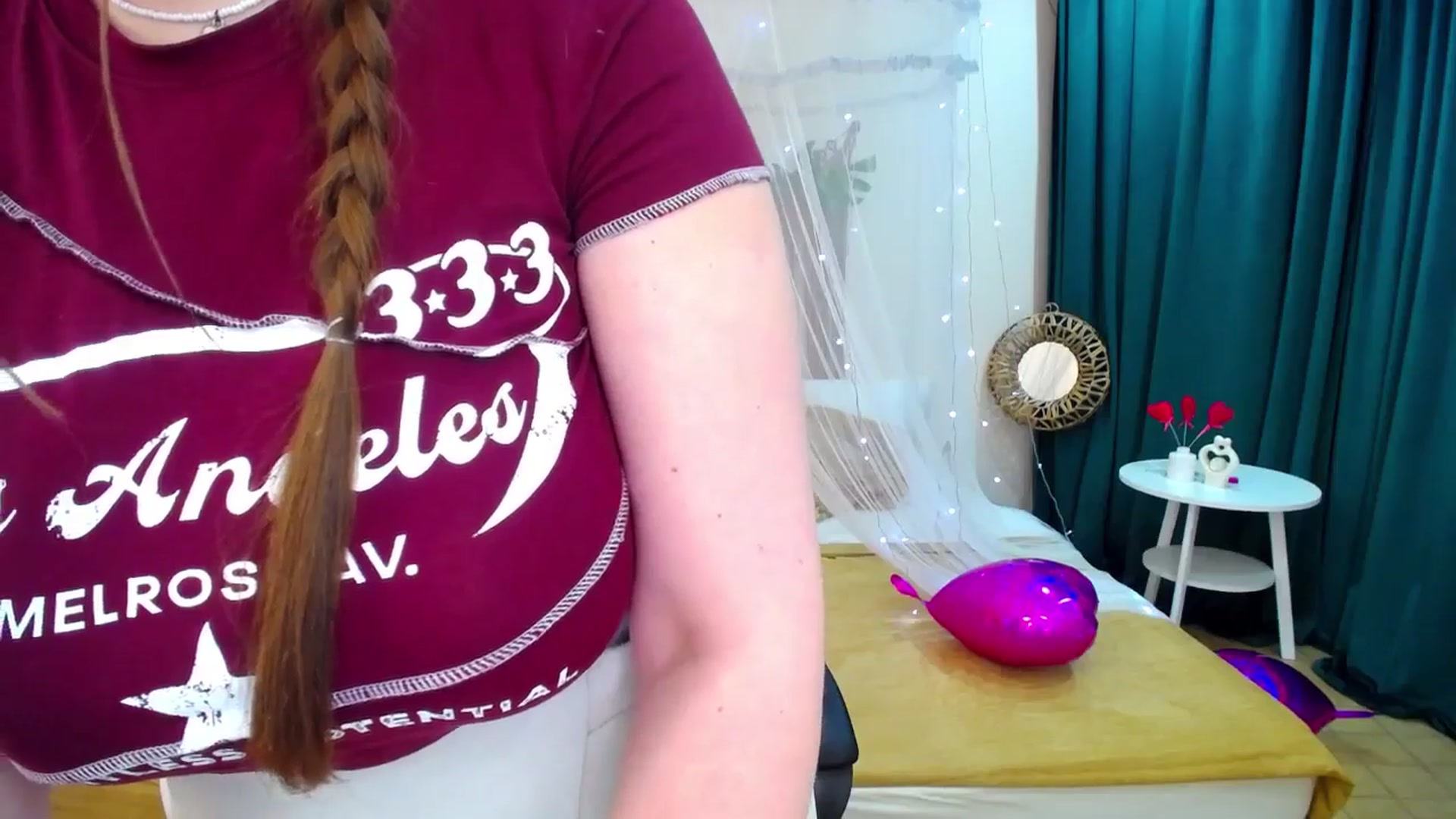 Gallery image thumbnail from AdmireMyEyes's myfreecams stream on, 02/19/2025, 23:15 image 7 of 20