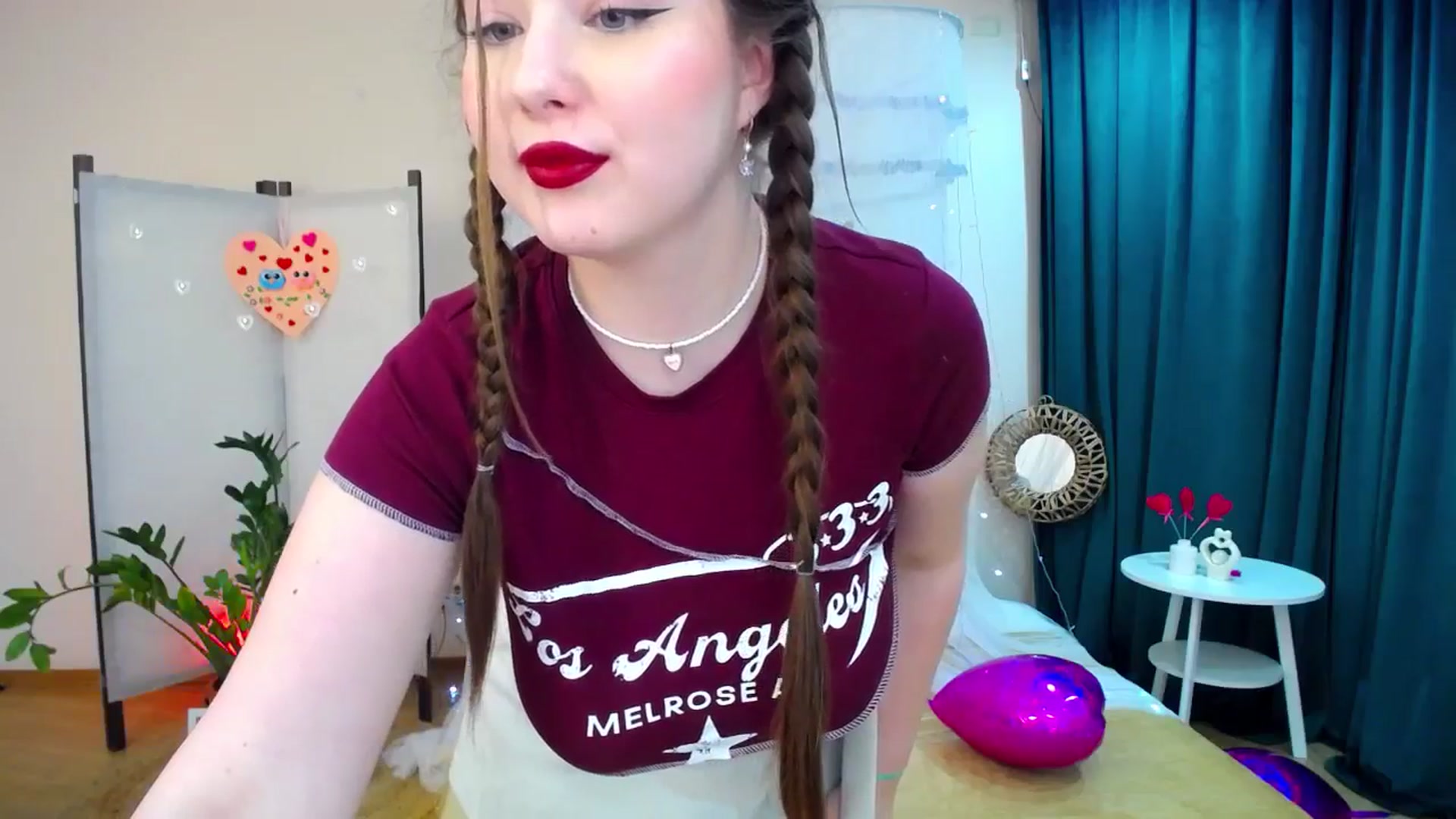 Gallery image thumbnail from AdmireMyEyes's myfreecams stream on, 02/19/2025, 23:15 image 13 of 20