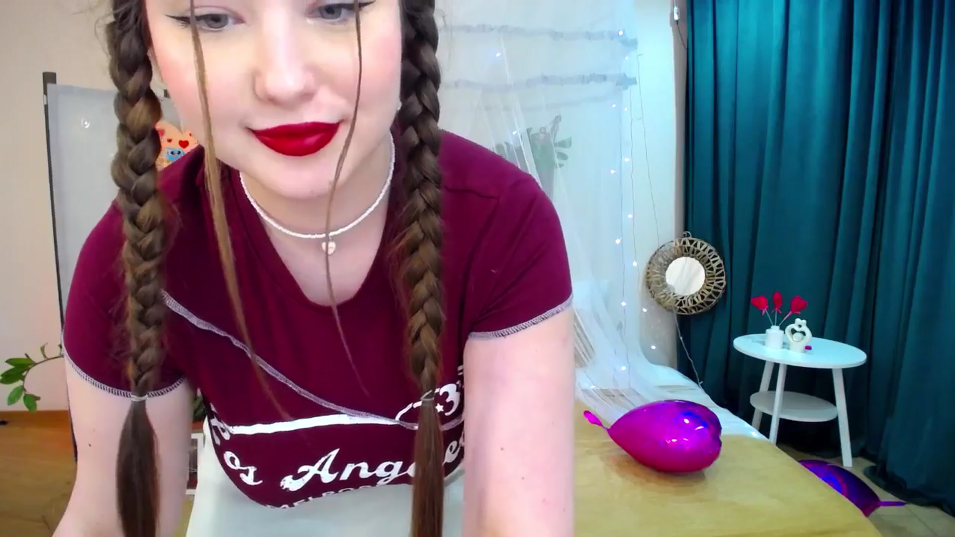 Gallery image thumbnail from AdmireMyEyes's myfreecams stream on, 02/19/2025, 23:15 image 8 of 20
