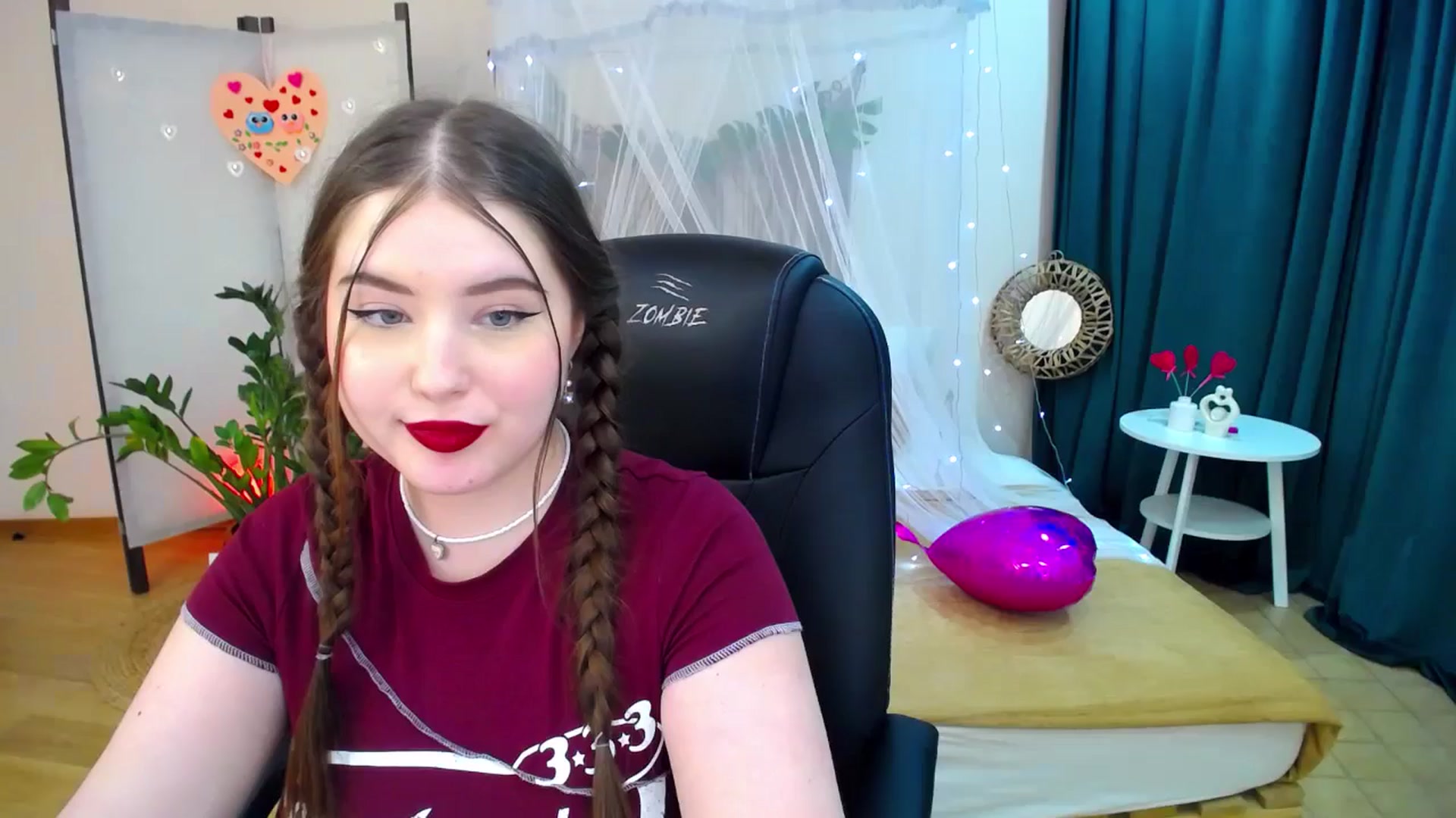 Gallery image thumbnail from AdmireMyEyes's myfreecams stream on, 02/20/2025, 01:17 image 1 of 20