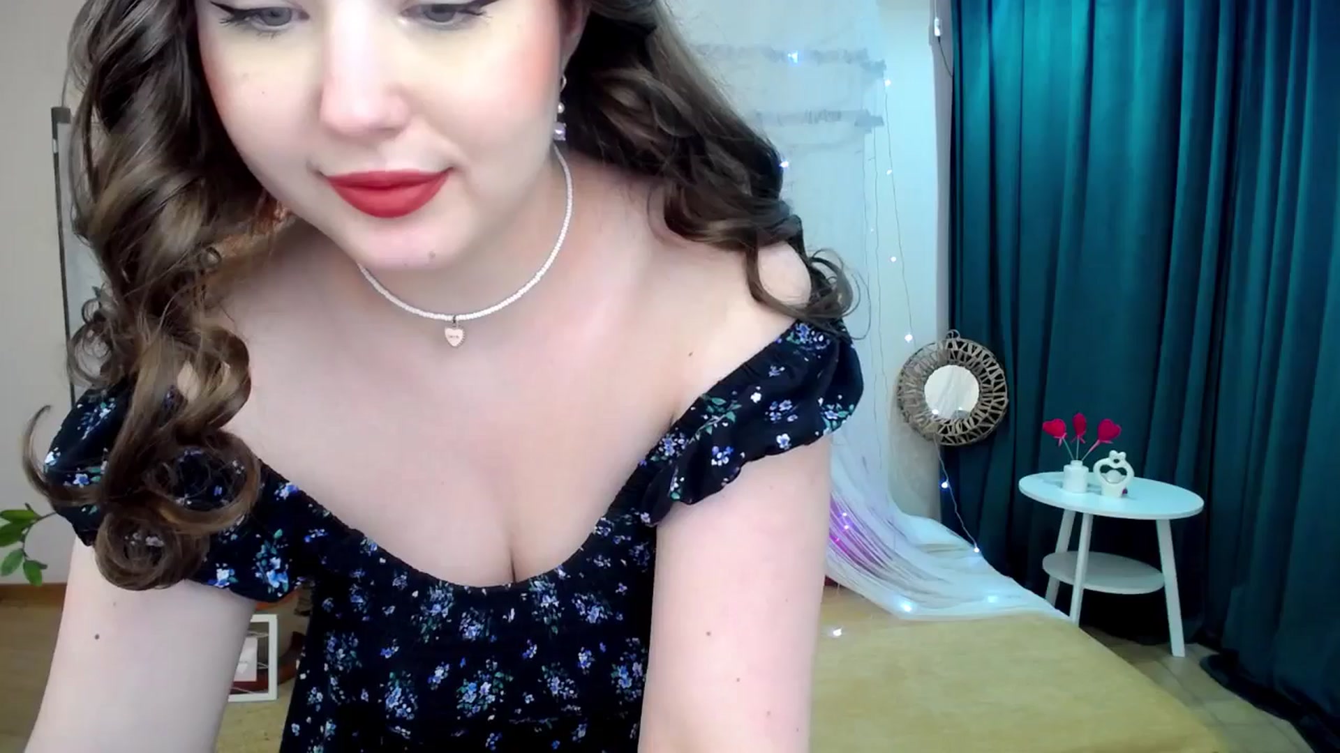 Gallery image thumbnail from AdmireMyEyes's myfreecams stream on, 02/21/2025, 08:24 image 18 of 20