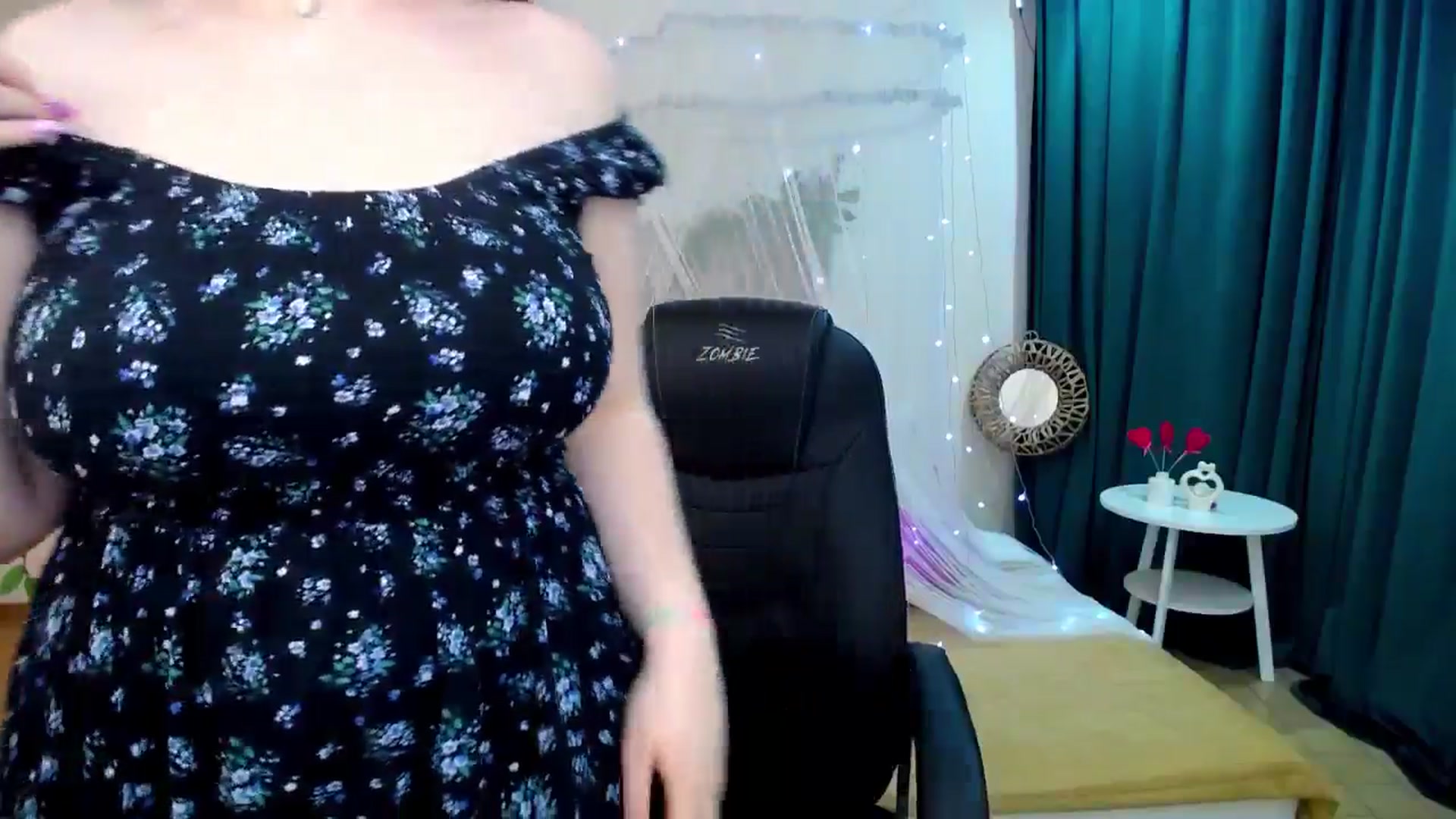 Gallery image thumbnail from AdmireMyEyes's myfreecams stream on, 02/21/2025, 09:48 image 17 of 20