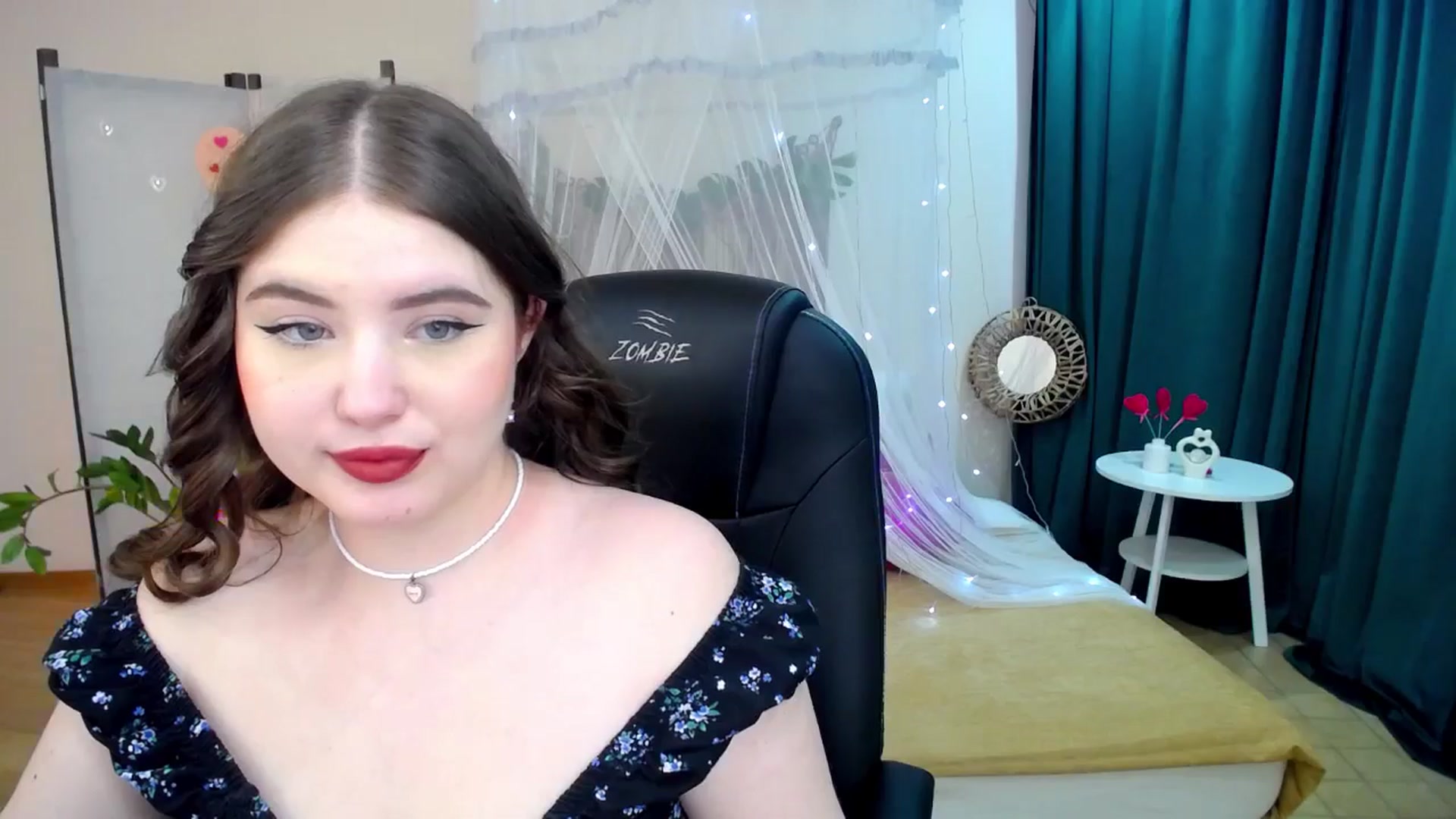 Gallery image thumbnail from AdmireMyEyes's myfreecams stream on, 02/21/2025, 09:48 image 5 of 20