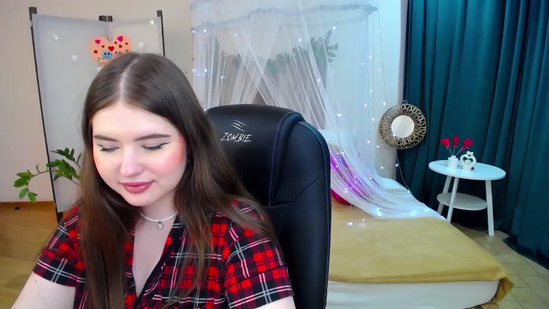 Gallery image thumbnail from AdmireMyEyes's myfreecams stream on, 02/22/2025, 09:48 image 19 of 20