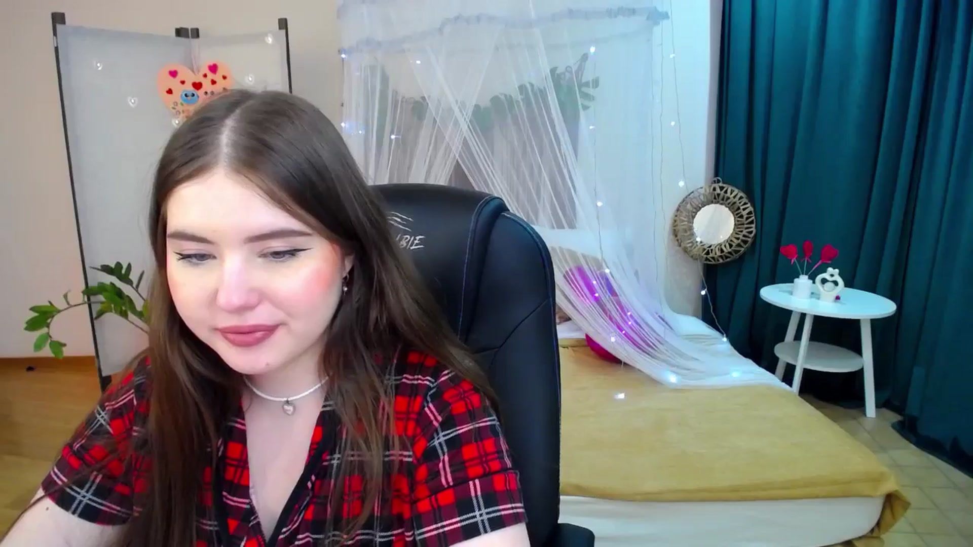 Gallery image thumbnail from AdmireMyEyes's myfreecams stream on, 02/22/2025, 09:48 image 17 of 20