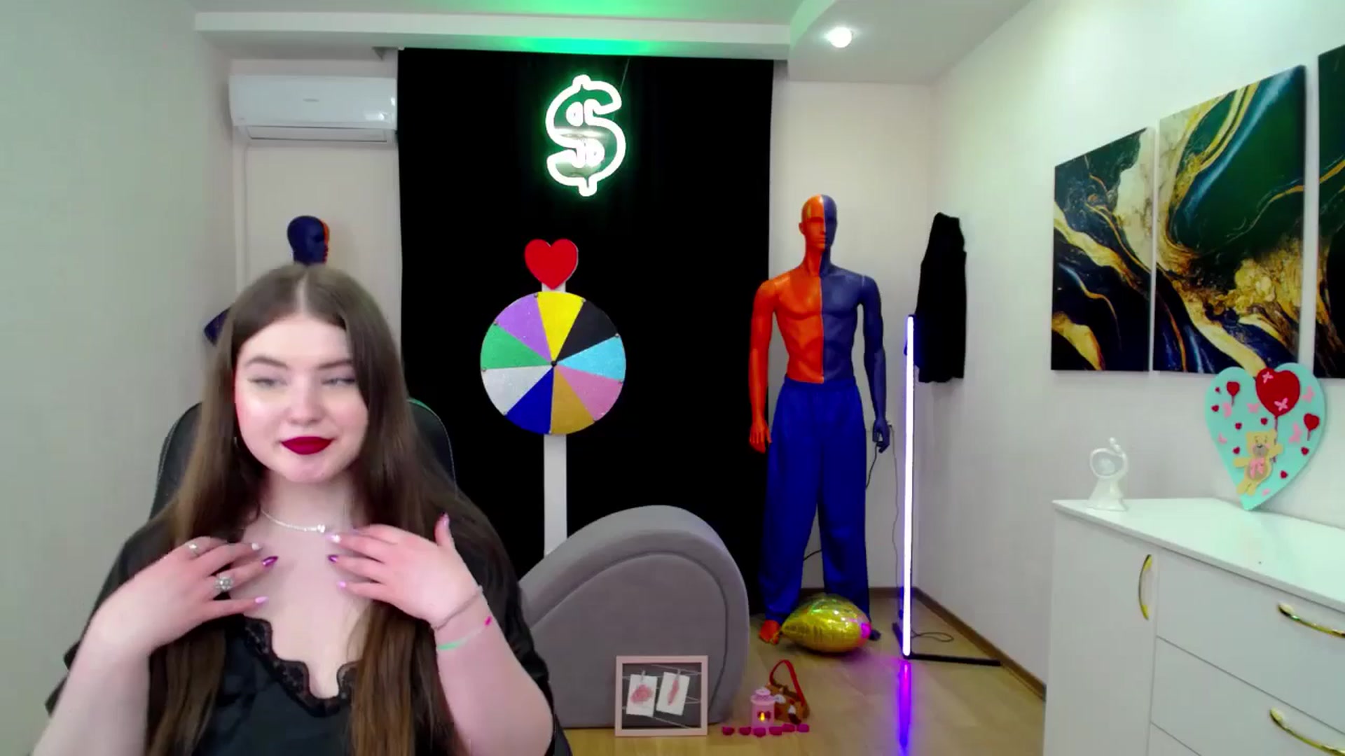 Gallery image thumbnail from AdmireMyEyes's myfreecams stream on, 02/23/2025, 06:43 image 14 of 20