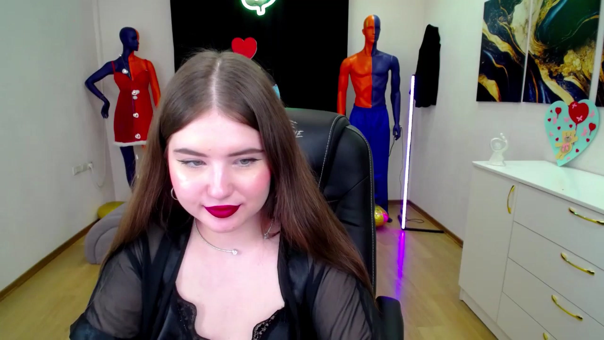 Gallery image thumbnail from AdmireMyEyes's myfreecams stream on, 02/23/2025, 06:43 image 16 of 20