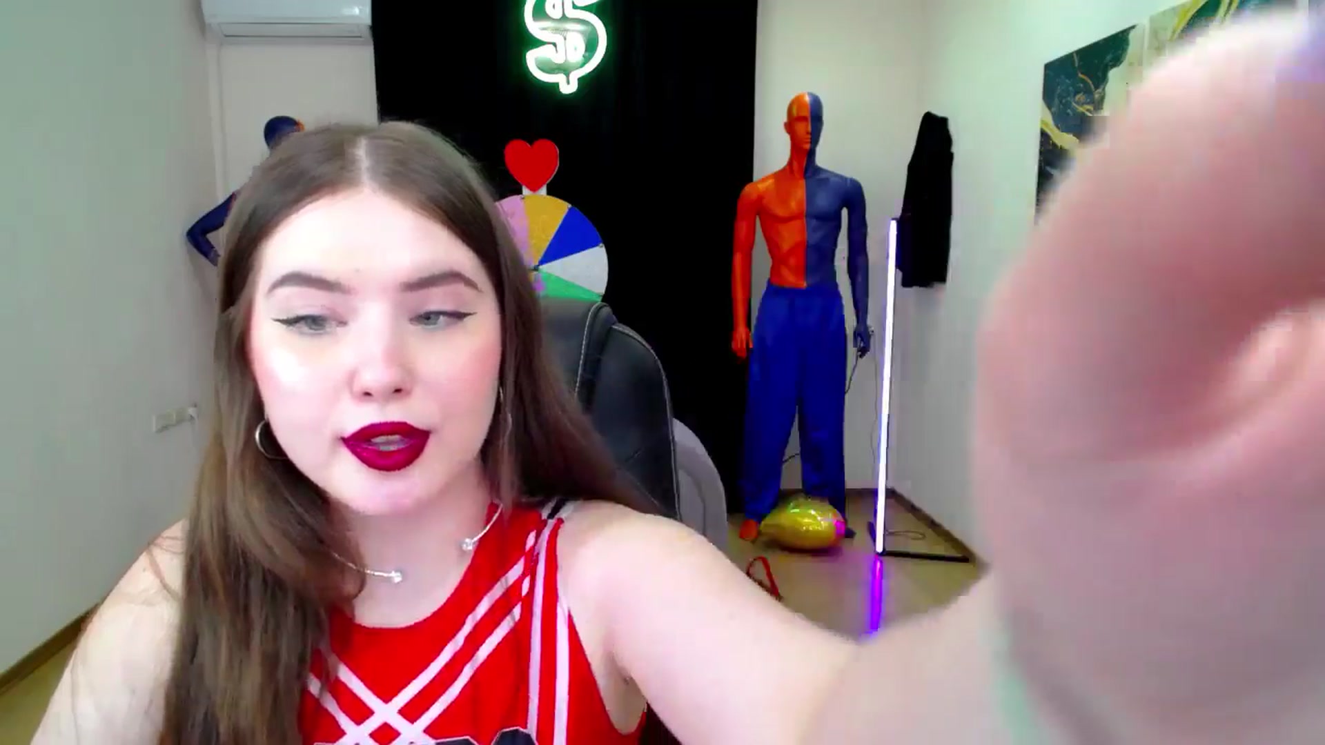 Gallery image thumbnail from AdmireMyEyes's myfreecams stream on, 02/23/2025, 07:47 image 13 of 20