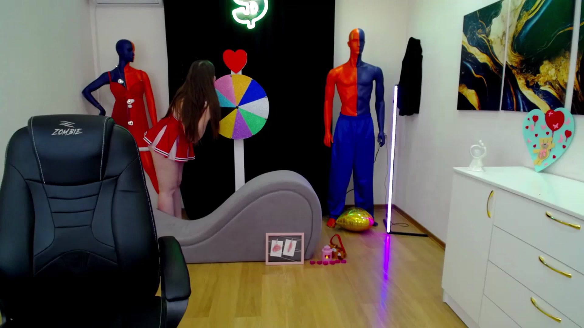 Gallery image thumbnail from AdmireMyEyes's myfreecams stream on, 02/23/2025, 07:47 image 12 of 20