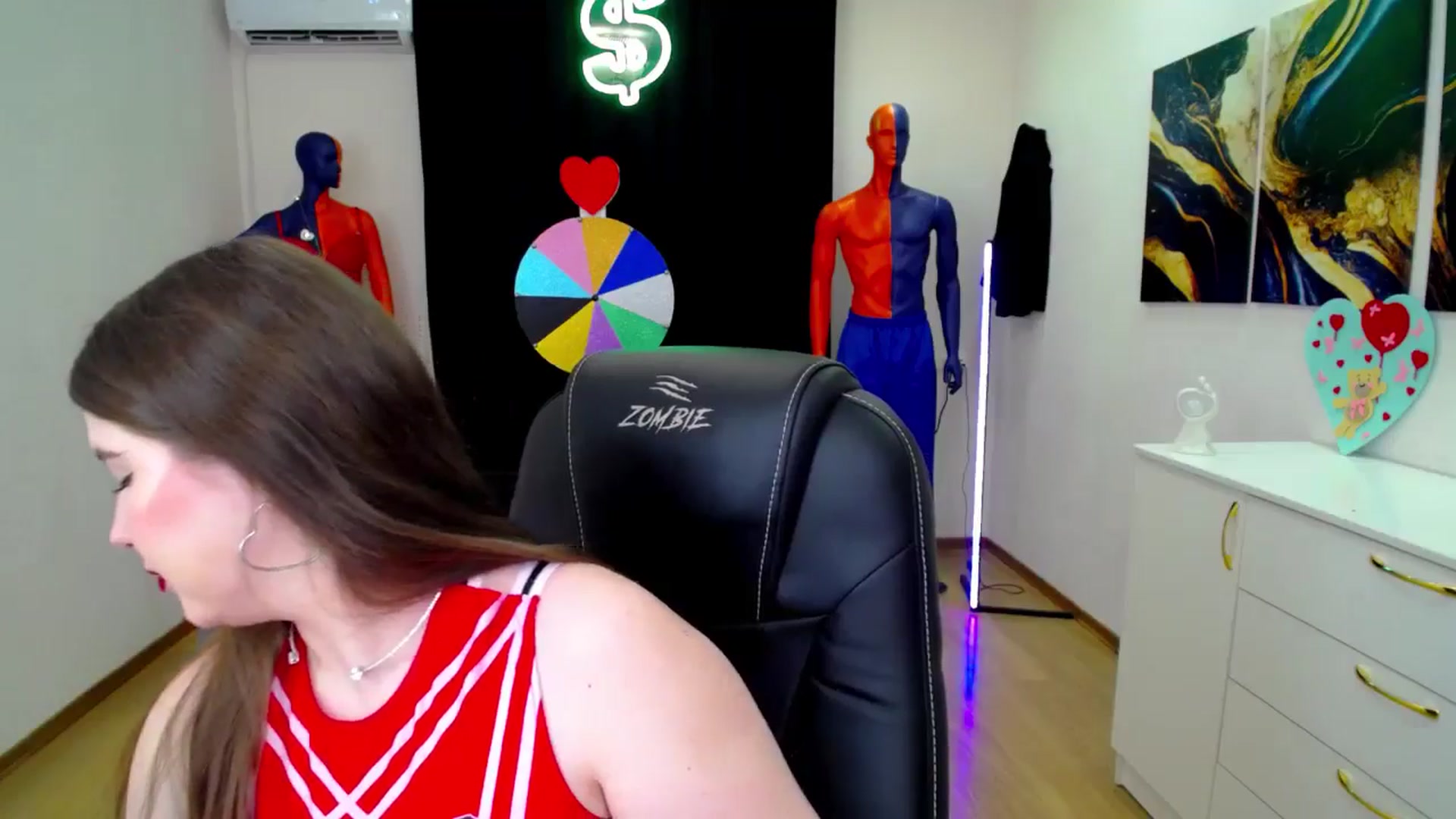 Gallery image thumbnail from AdmireMyEyes's myfreecams stream on, 02/23/2025, 08:20 image 8 of 20