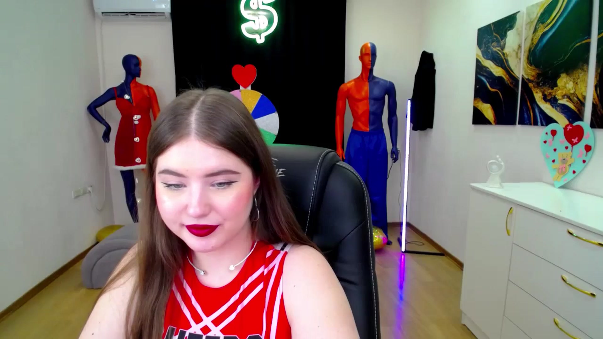 Gallery image thumbnail from AdmireMyEyes's myfreecams stream on, 02/23/2025, 08:20 image 7 of 20