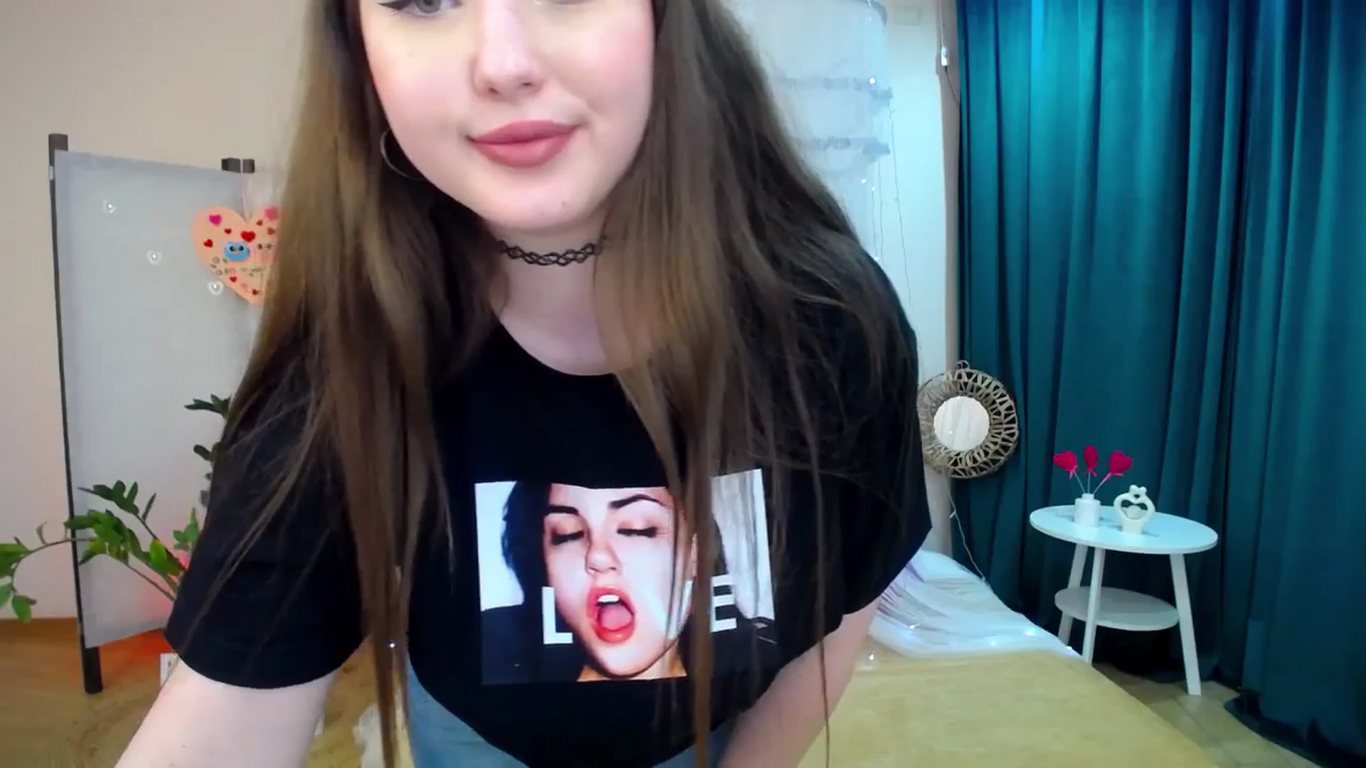 Gallery image thumbnail from AdmireMyEyes's myfreecams stream on, 02/24/2025, 16:28 image 16 of 20