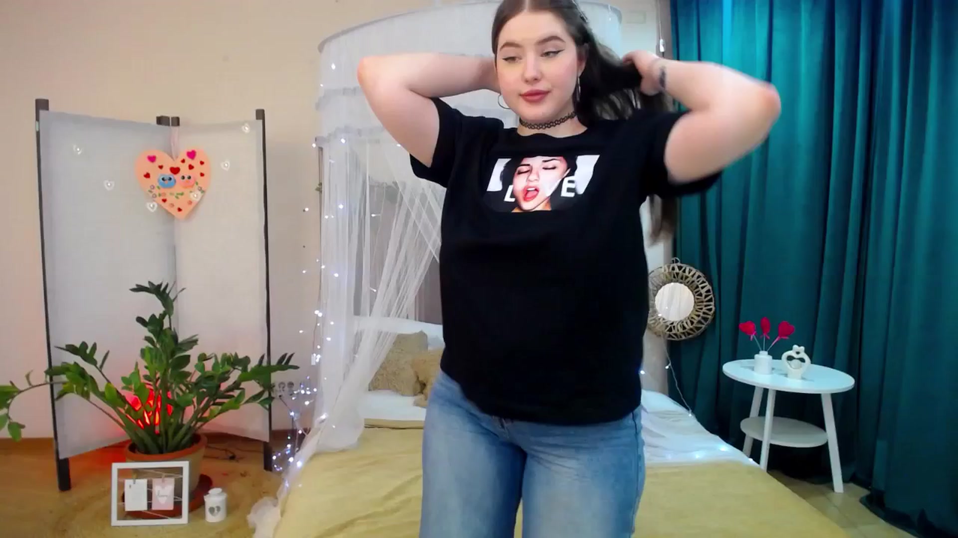 Gallery image thumbnail from AdmireMyEyes's myfreecams stream on, 02/24/2025, 16:47 image 14 of 20
