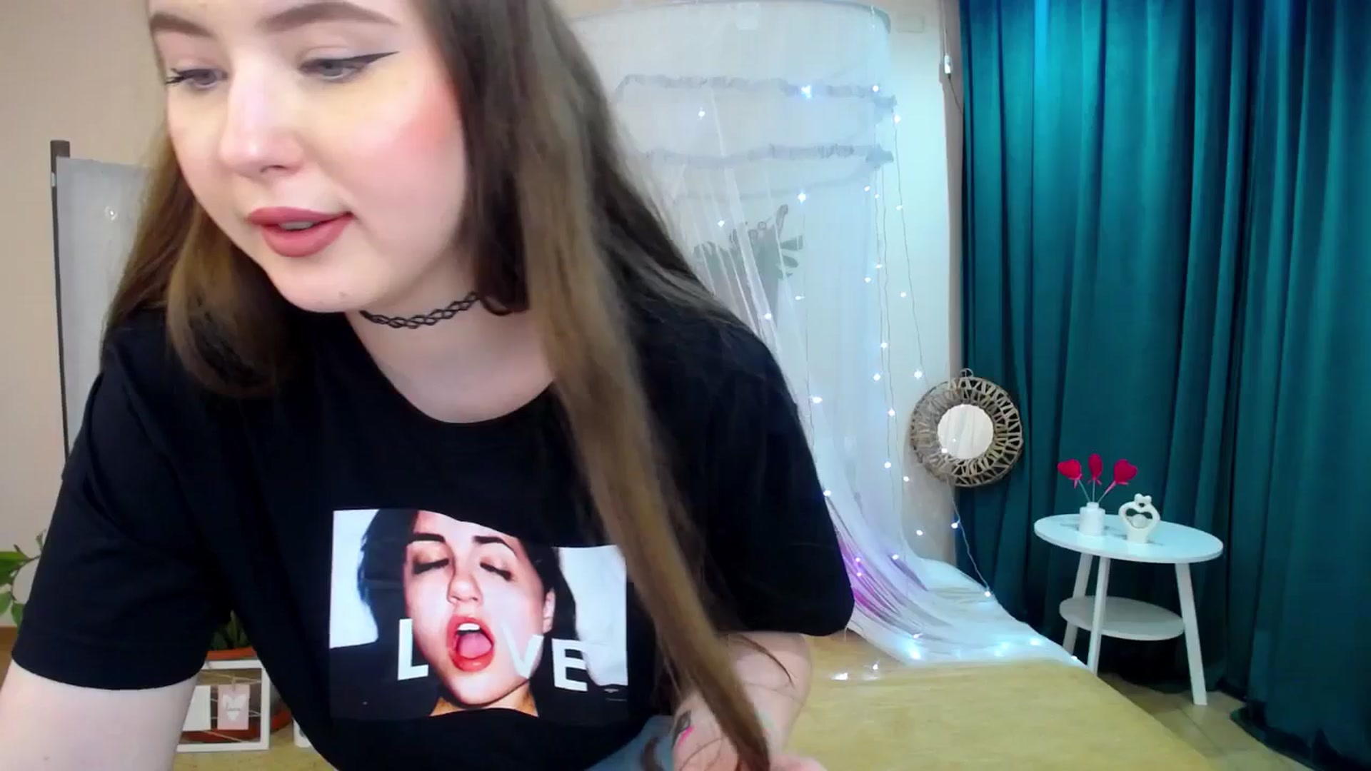 Gallery image thumbnail from AdmireMyEyes's myfreecams stream on, 02/24/2025, 16:47 image 13 of 20