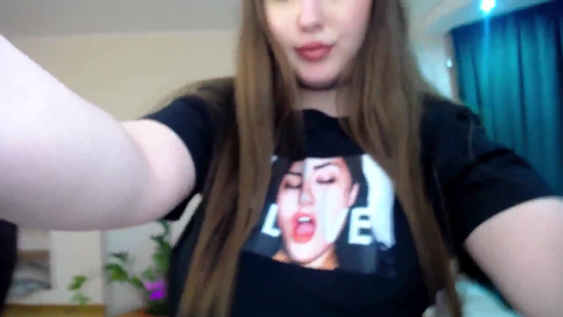 Gallery image thumbnail from AdmireMyEyes's myfreecams stream on, 02/24/2025, 17:38 image 15 of 20