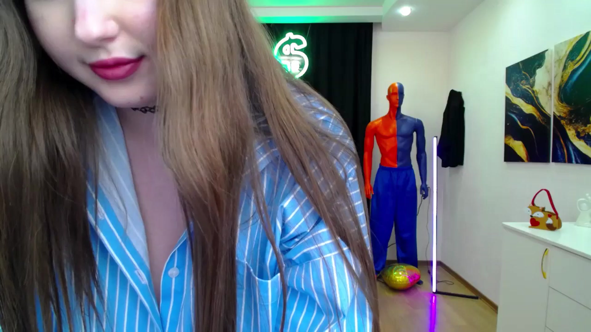 Gallery image thumbnail from AdmireMyEyes's myfreecams stream on, 02/25/2025, 21:47 image 19 of 20