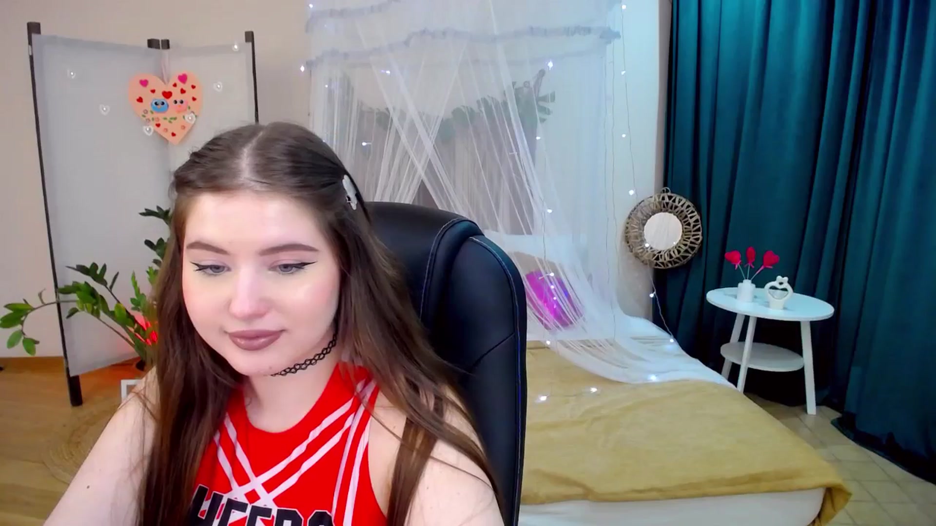 Gallery image thumbnail from AdmireMyEyes's myfreecams stream on, 02/26/2025, 23:32 image 16 of 20