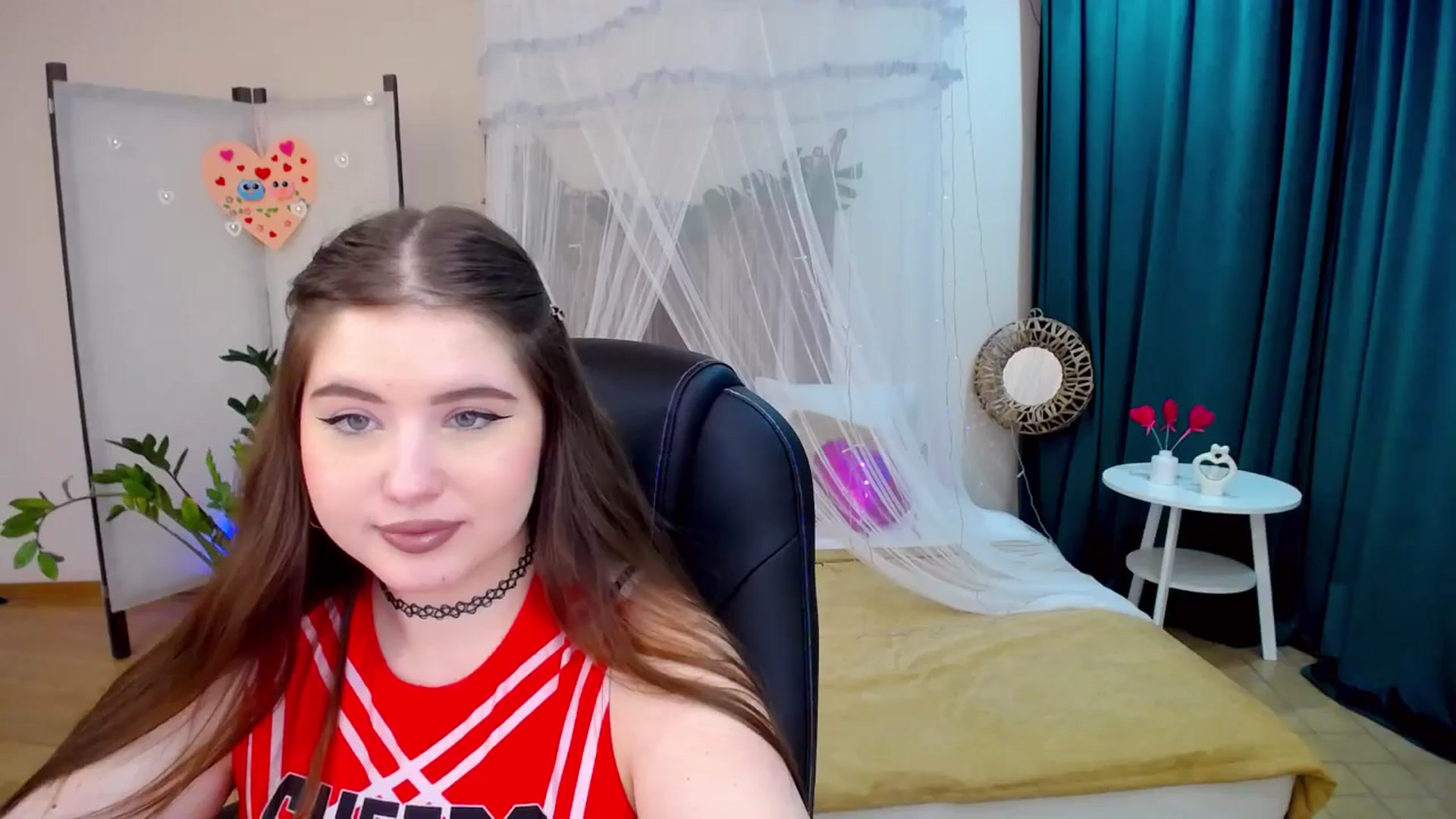 Gallery image thumbnail from AdmireMyEyes's myfreecams stream on, 02/26/2025, 23:32 image 3 of 20