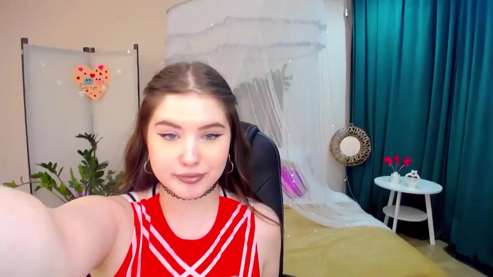 Gallery image thumbnail from AdmireMyEyes's myfreecams stream on, 02/26/2025, 23:32 image 19 of 20