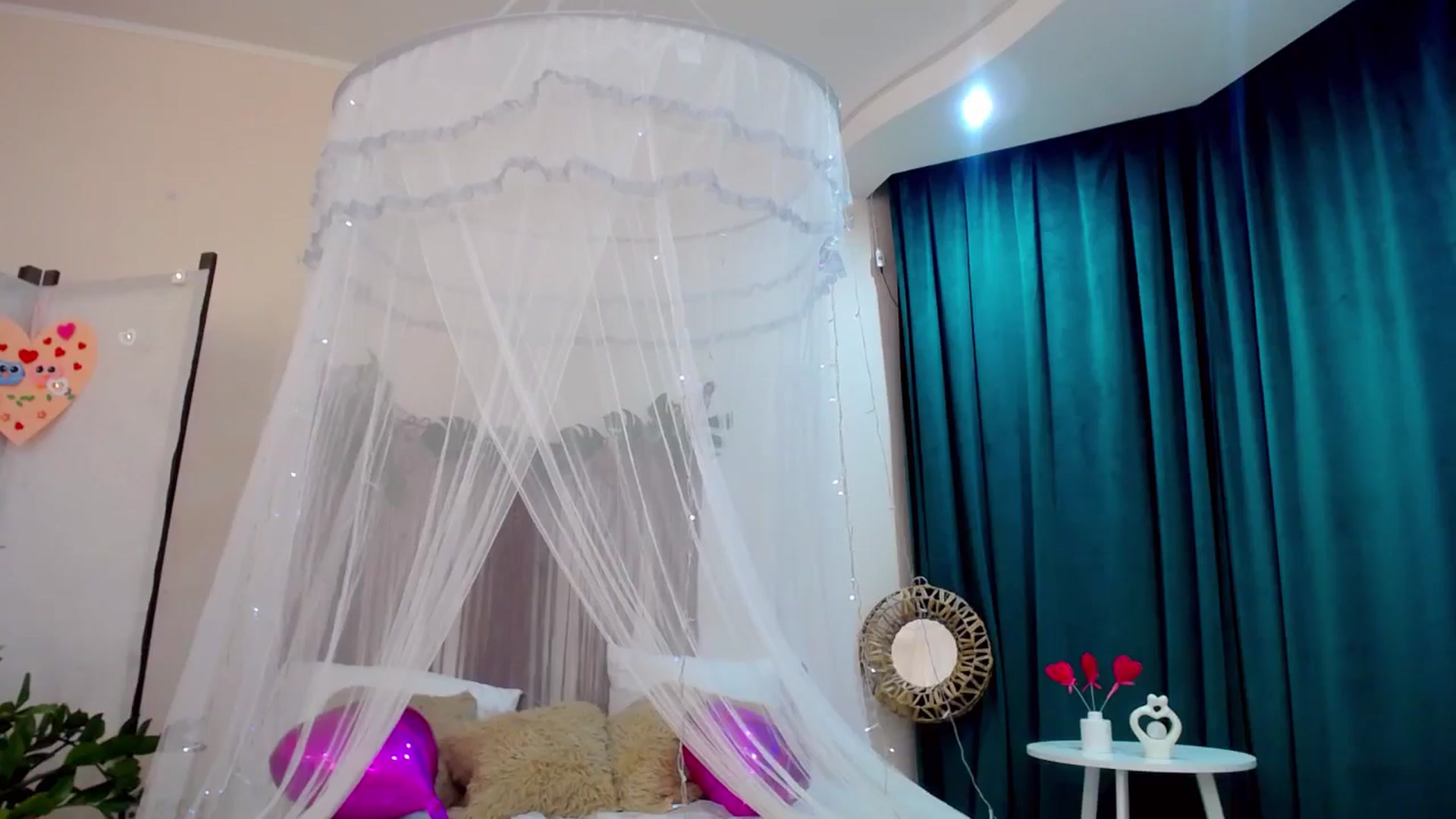 Gallery image thumbnail from AdmireMyEyes's myfreecams stream on, 02/27/2025, 03:26 image 8 of 20