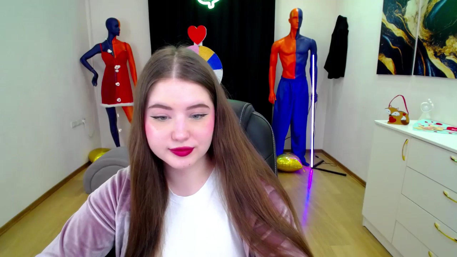 Gallery image thumbnail from AdmireMyEyes's myfreecams stream on, 02/27/2025, 18:49 image 11 of 20