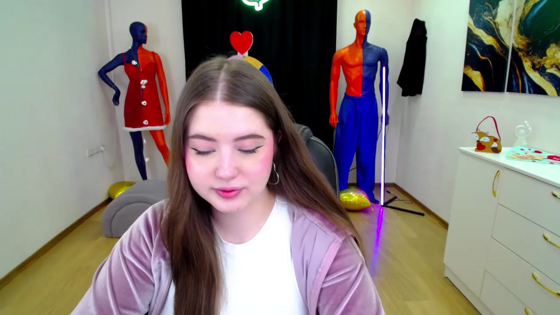 Gallery image thumbnail from AdmireMyEyes's myfreecams stream on, 02/27/2025, 18:49 image 1 of 20