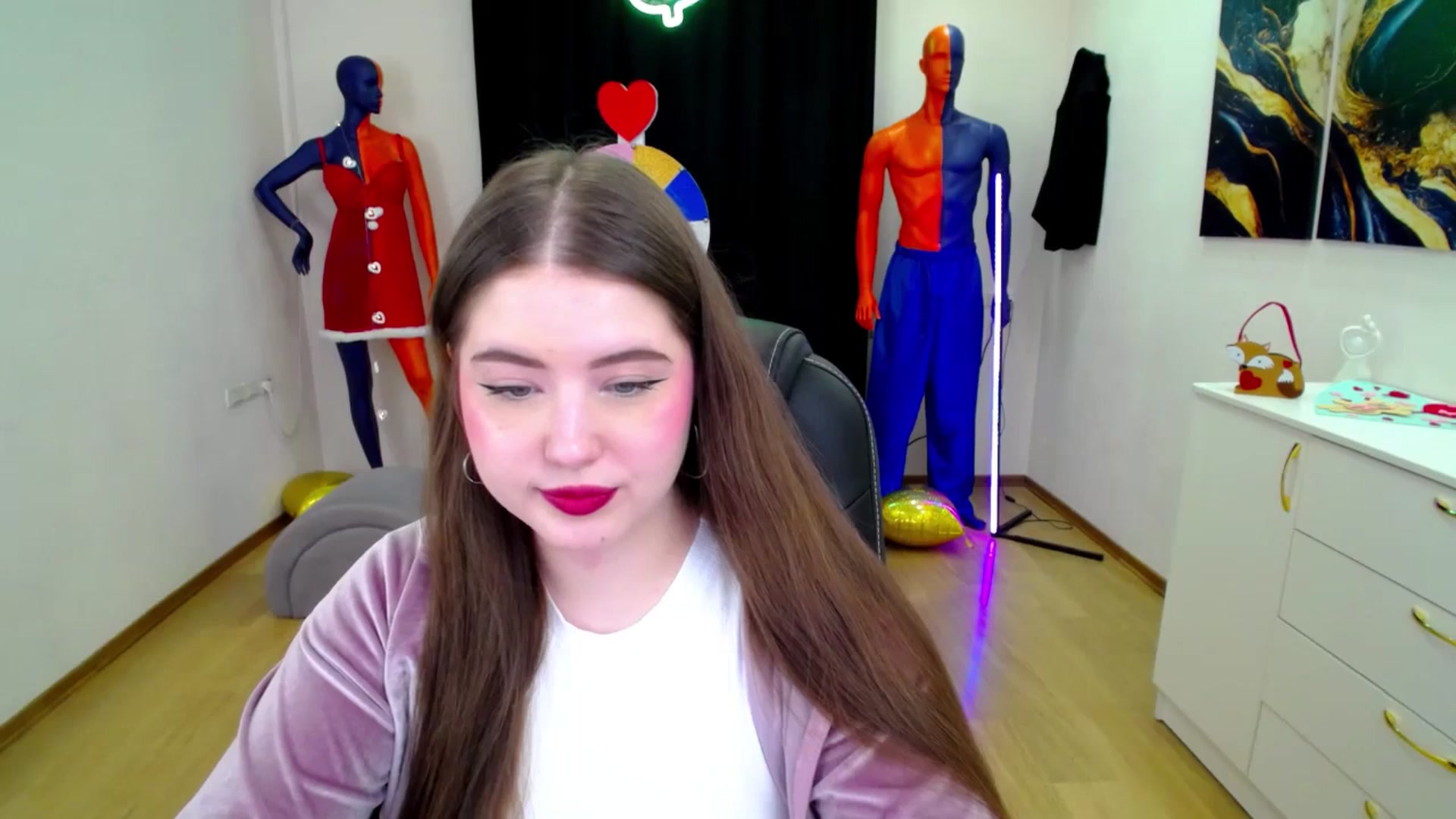 Gallery image thumbnail from AdmireMyEyes's myfreecams stream on, 02/27/2025, 18:49 image 10 of 20