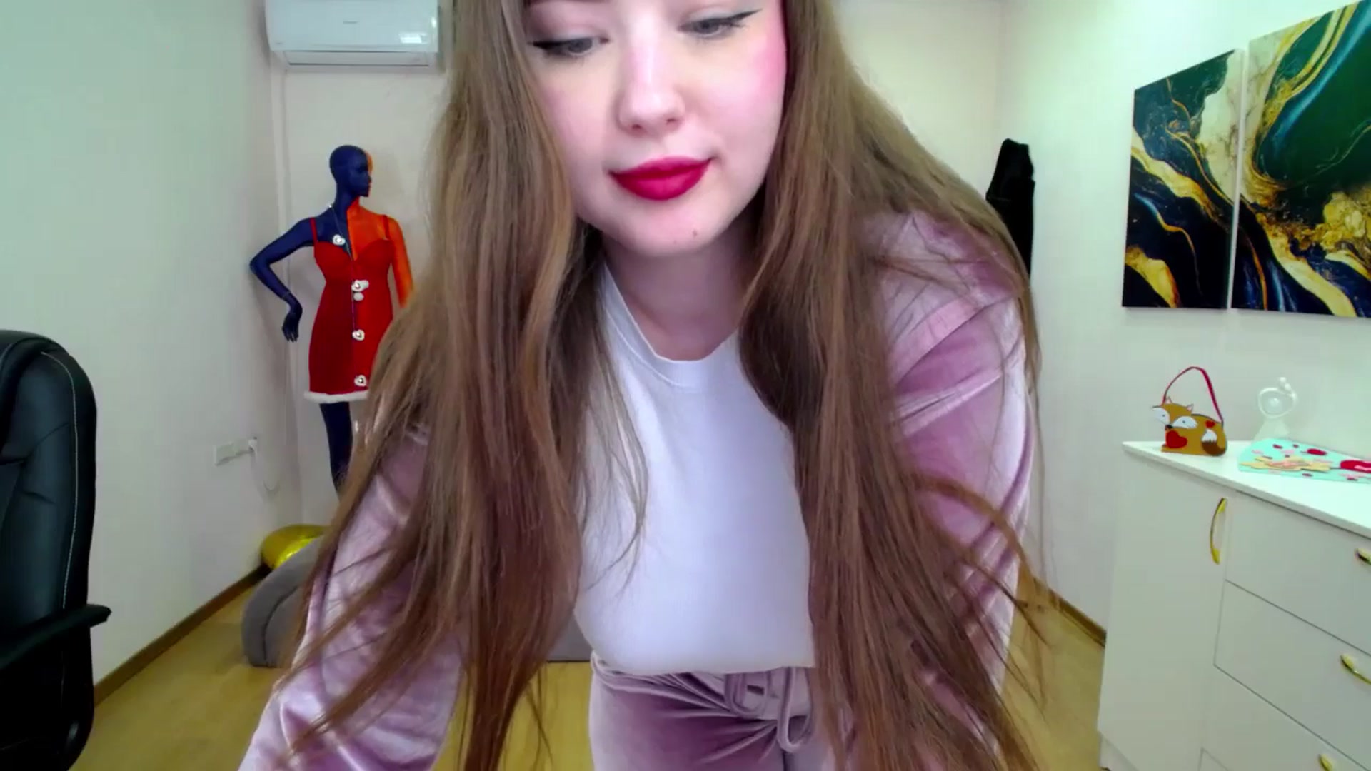 Gallery image thumbnail from AdmireMyEyes's myfreecams stream on, 02/27/2025, 18:49 image 17 of 20