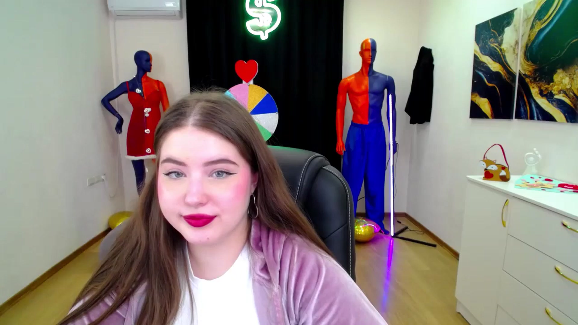 Gallery image thumbnail from AdmireMyEyes's myfreecams stream on, 02/27/2025, 19:29 image 7 of 20