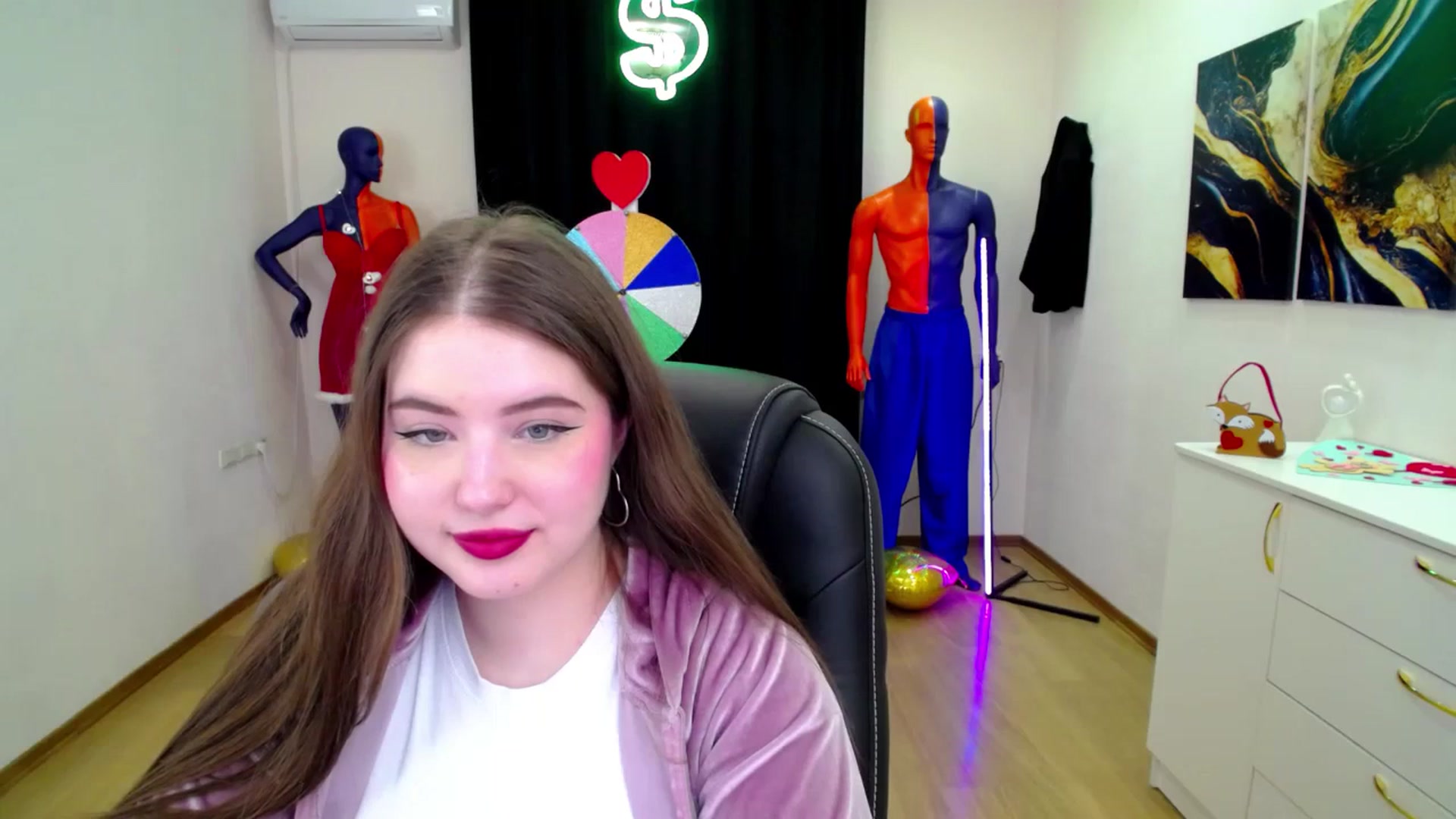 Gallery image thumbnail from AdmireMyEyes's myfreecams stream on, 02/27/2025, 19:29 image 4 of 20