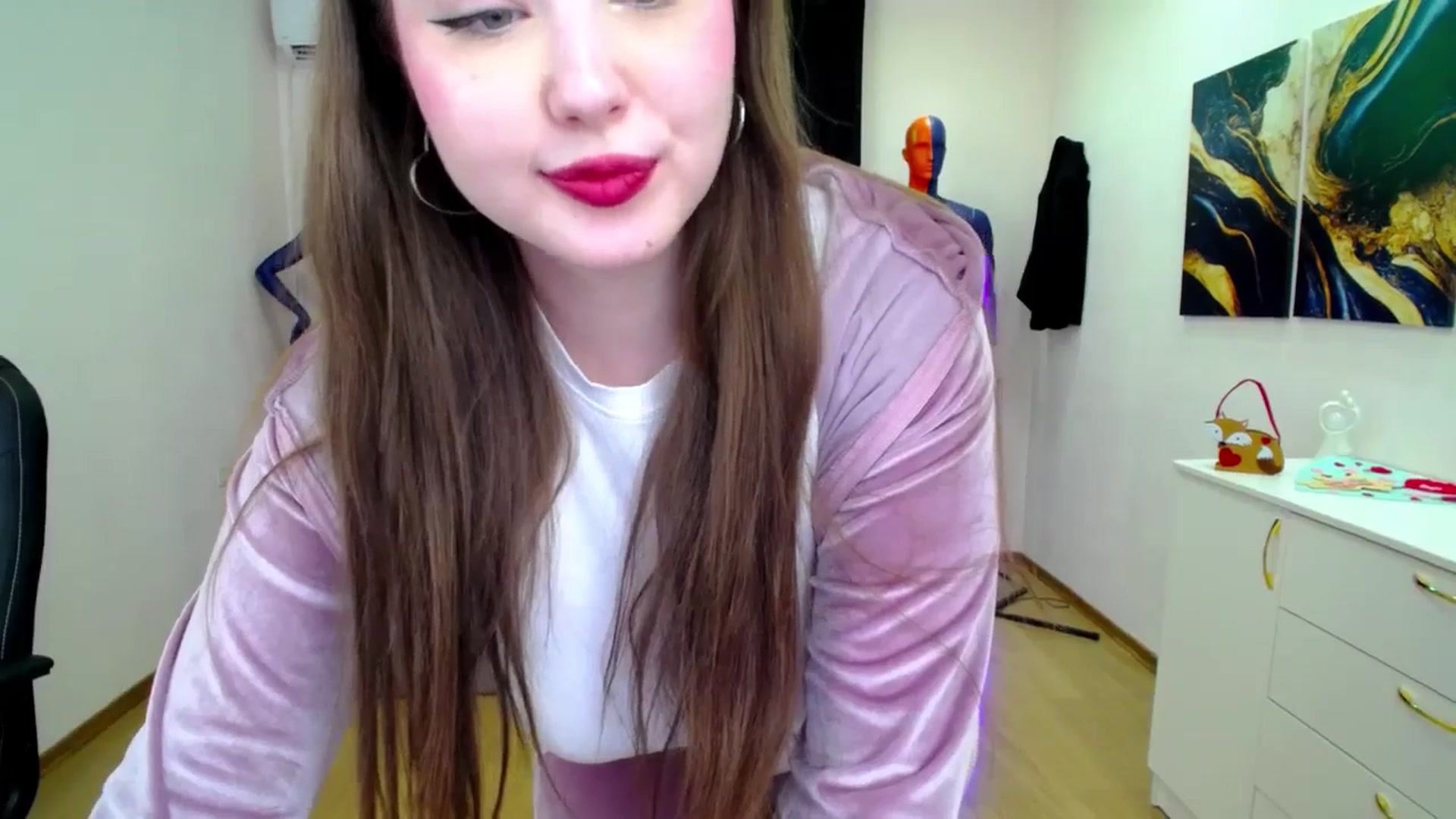 Gallery image thumbnail from AdmireMyEyes's myfreecams stream on, 02/27/2025, 19:29 image 17 of 20