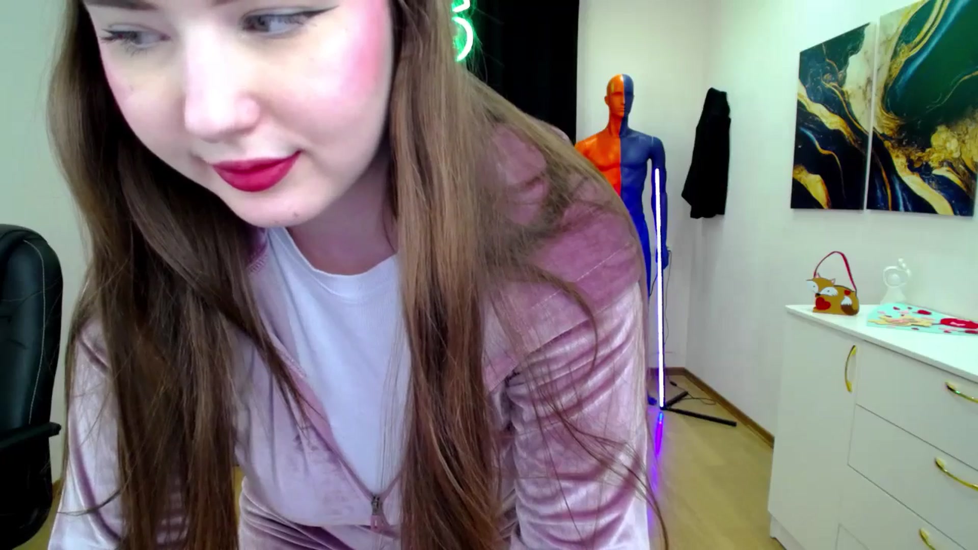 Gallery image thumbnail from AdmireMyEyes's myfreecams stream on, 02/27/2025, 20:35 image 16 of 20