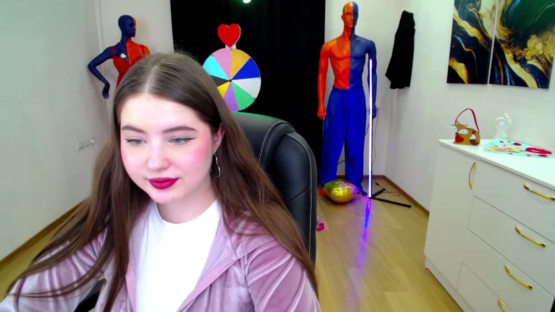 Gallery image thumbnail from AdmireMyEyes's myfreecams stream on, 02/27/2025, 20:35 image 9 of 20
