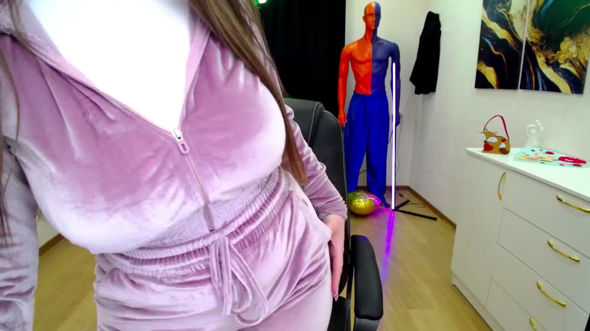 Gallery image thumbnail from AdmireMyEyes's myfreecams stream on, 02/27/2025, 20:35 image 10 of 20