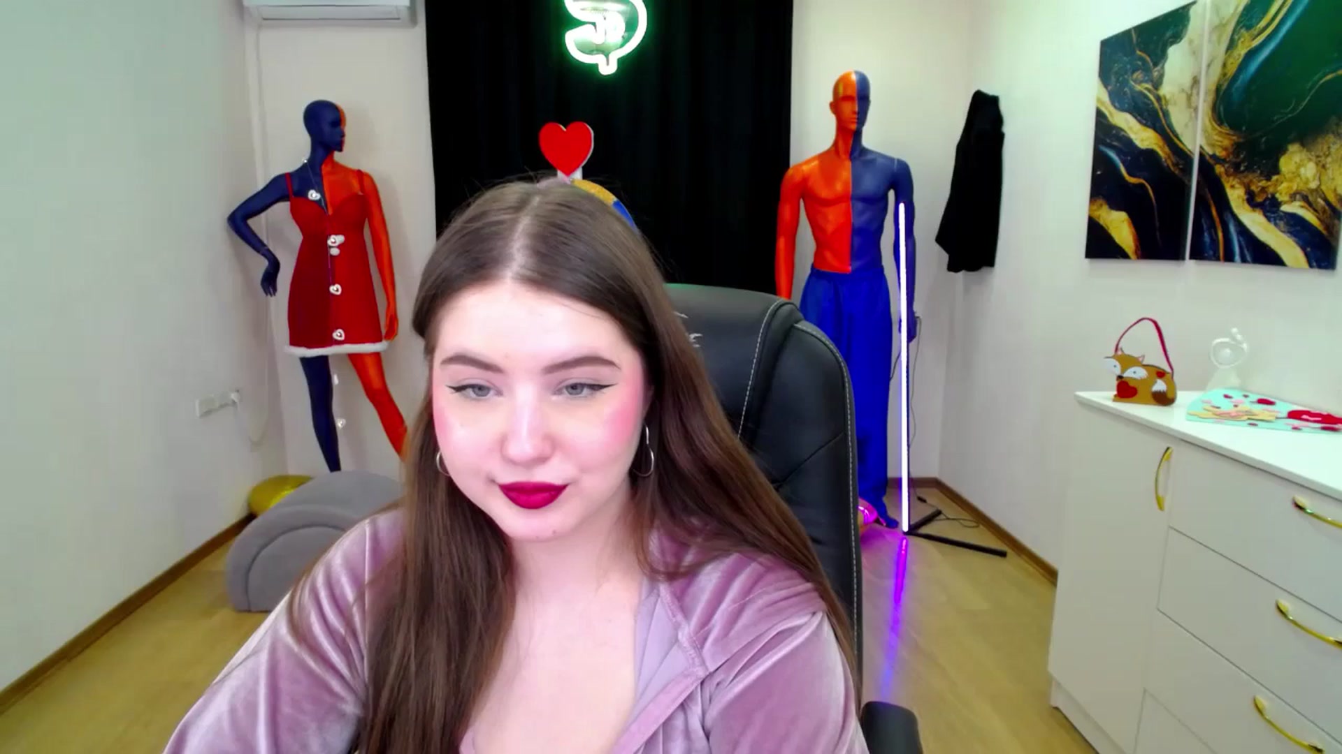 Gallery image thumbnail from AdmireMyEyes's myfreecams stream on, 02/27/2025, 21:47 image 13 of 20