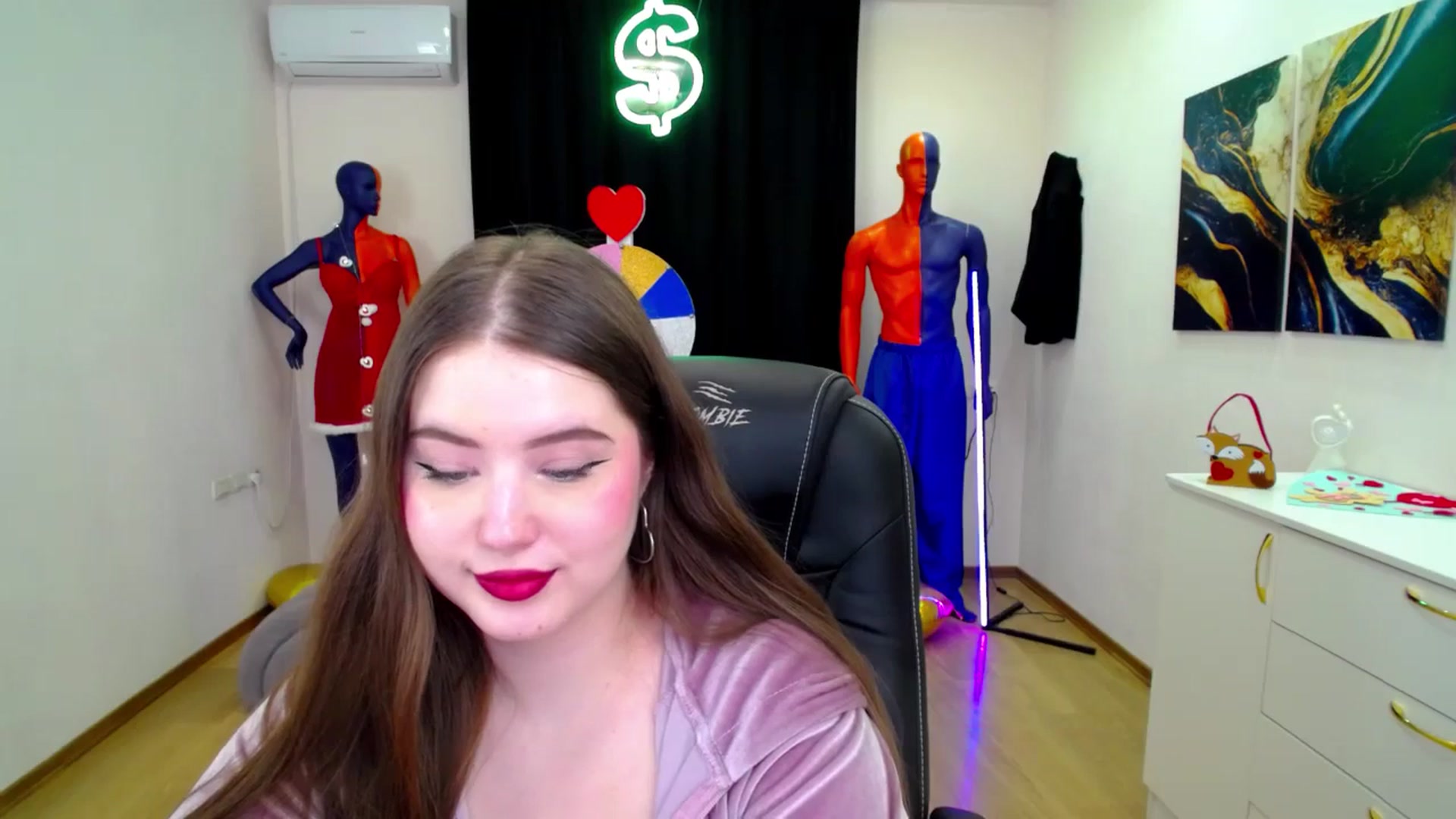 Gallery image thumbnail from AdmireMyEyes's myfreecams stream on, 02/27/2025, 21:47 image 10 of 20