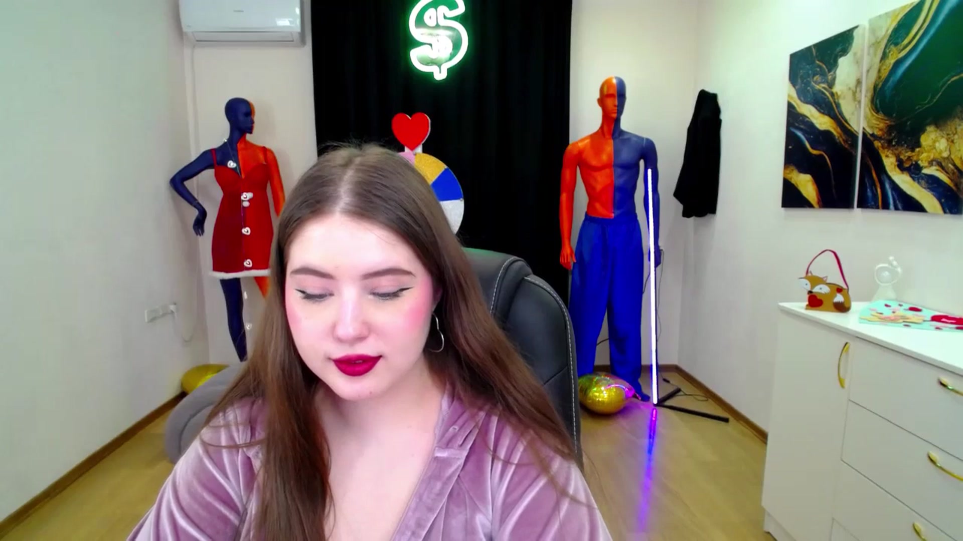 Gallery image thumbnail from AdmireMyEyes's myfreecams stream on, 02/27/2025, 22:46 image 11 of 20
