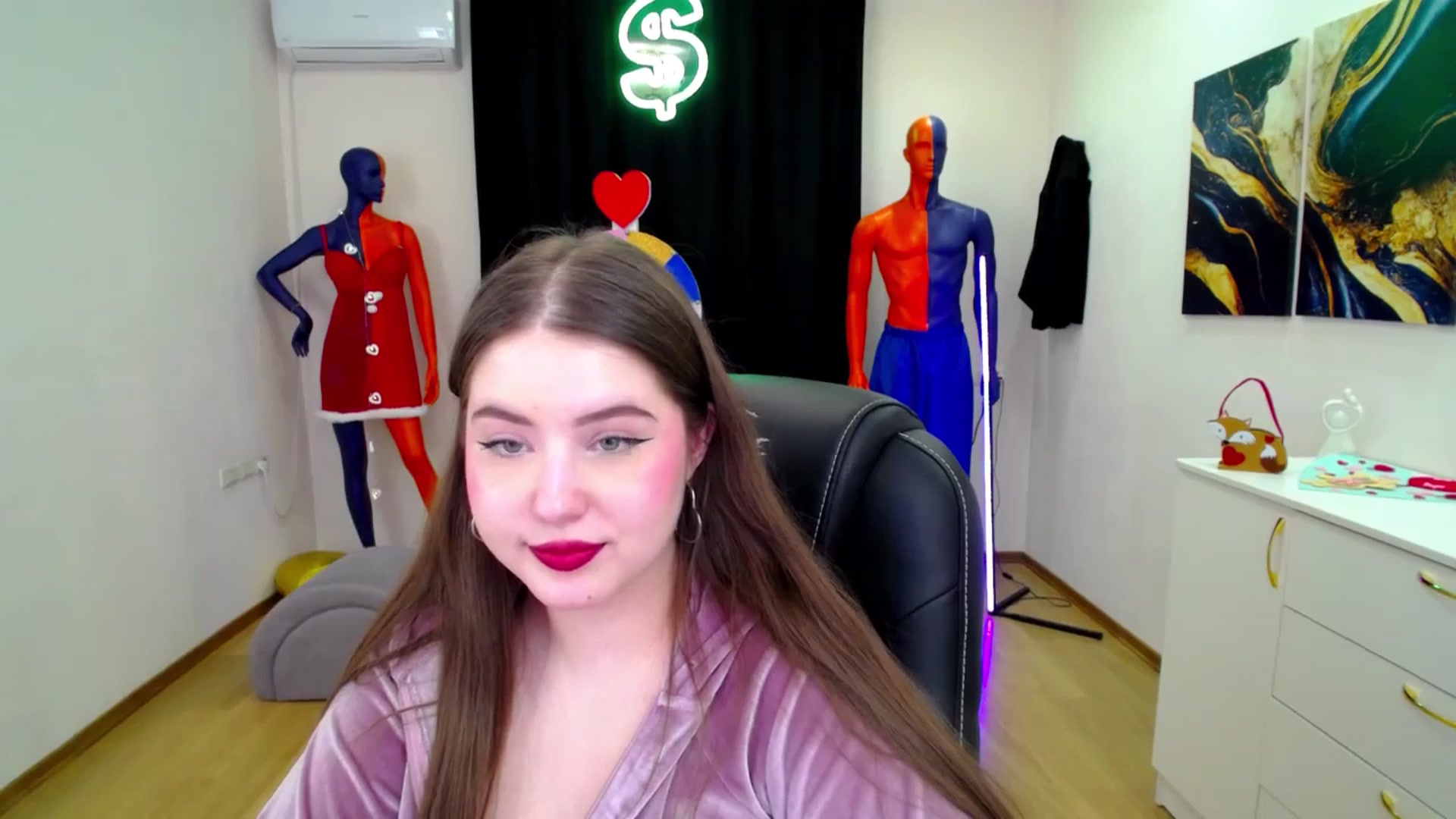 Gallery image thumbnail from AdmireMyEyes's myfreecams stream on, 02/27/2025, 22:46 image 17 of 20