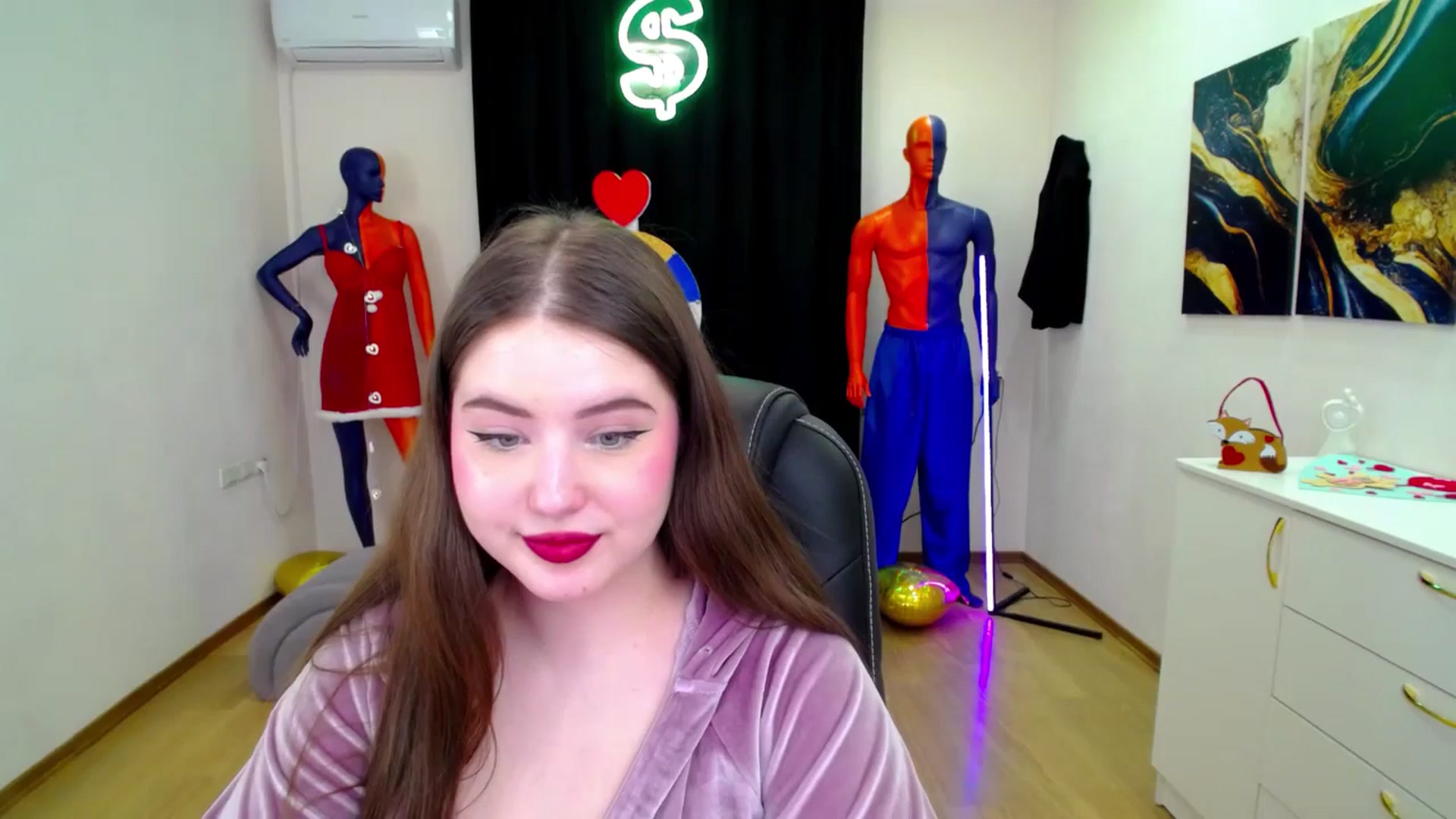 Gallery image thumbnail from AdmireMyEyes's myfreecams stream on, 02/27/2025, 22:46 image 10 of 20