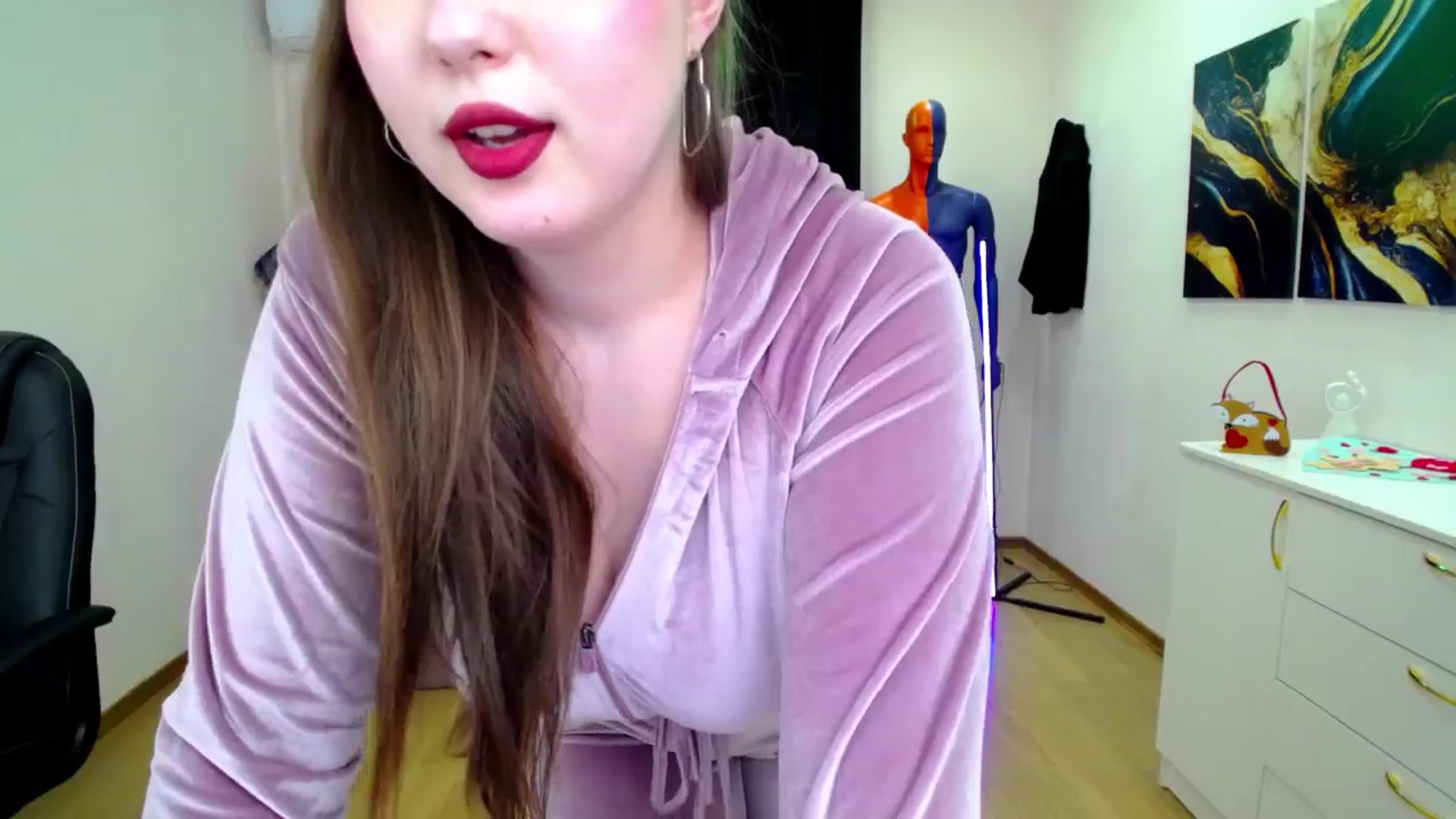 Gallery image thumbnail from AdmireMyEyes's myfreecams stream on, 02/27/2025, 23:36 image 14 of 20