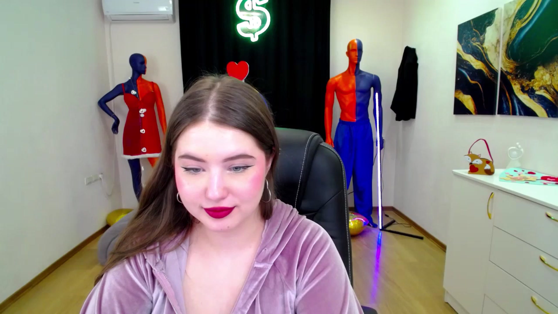 Gallery image thumbnail from AdmireMyEyes's myfreecams stream on, 02/27/2025, 23:36 image 19 of 20