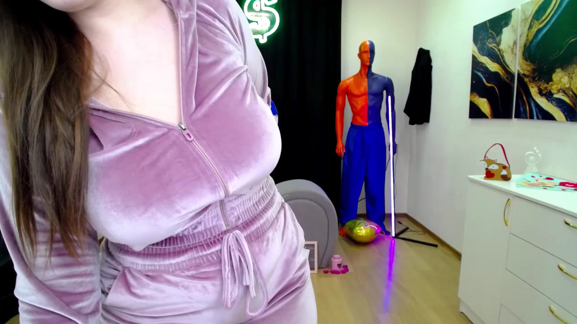 Gallery image thumbnail from AdmireMyEyes's myfreecams stream on, 02/27/2025, 23:36 image 17 of 20