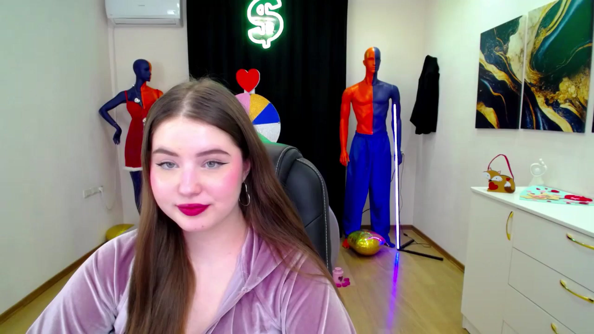 Gallery image thumbnail from AdmireMyEyes's myfreecams stream on, 02/28/2025, 24:24 image 1 of 20