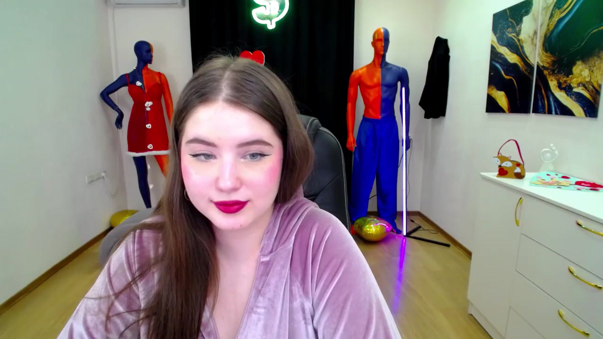 Gallery image thumbnail from AdmireMyEyes's myfreecams stream on, 02/28/2025, 01:03 image 18 of 20